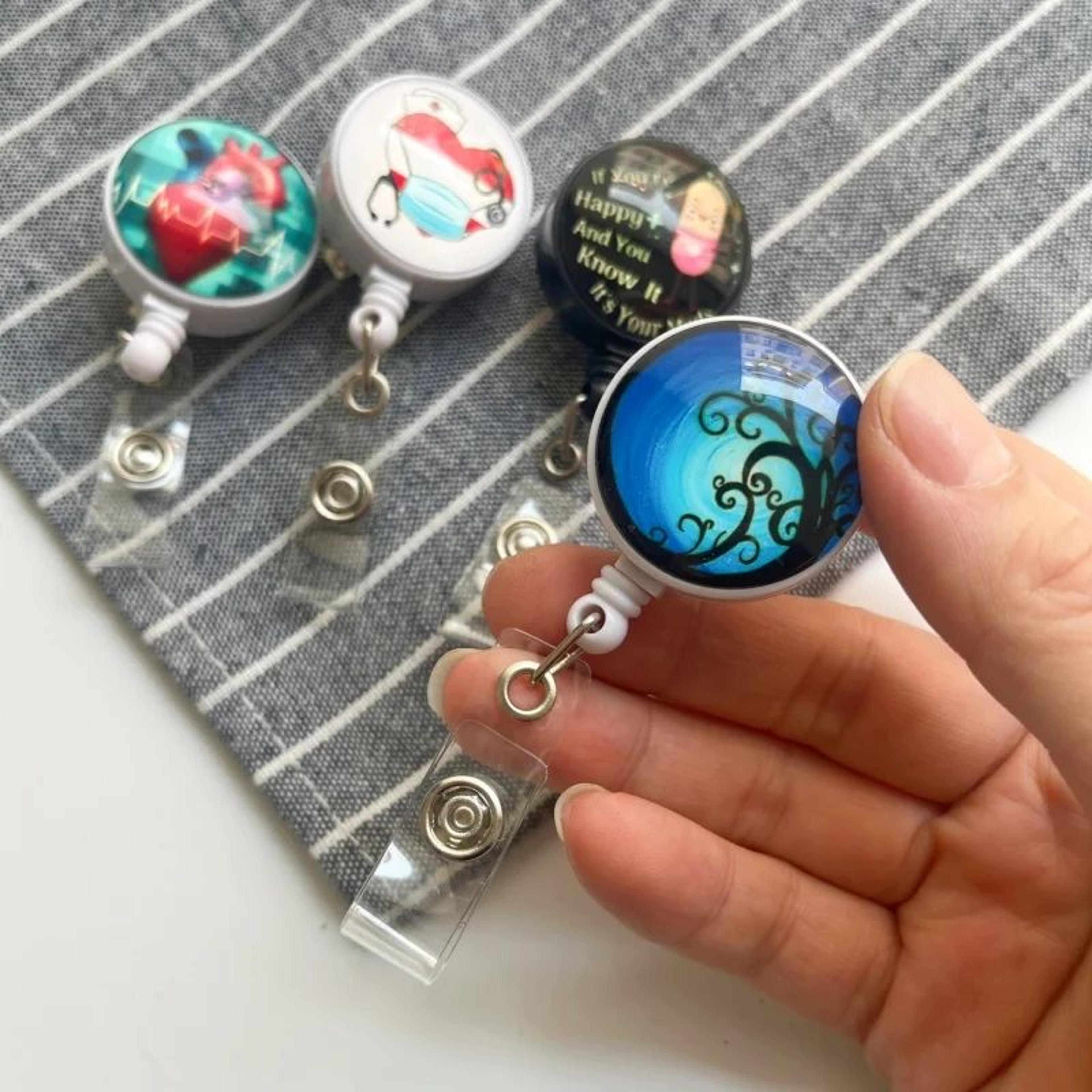 Cute Cartoon Nurse Badge Reel Retractable Badge Holder For Doctors Nurses  Students 2