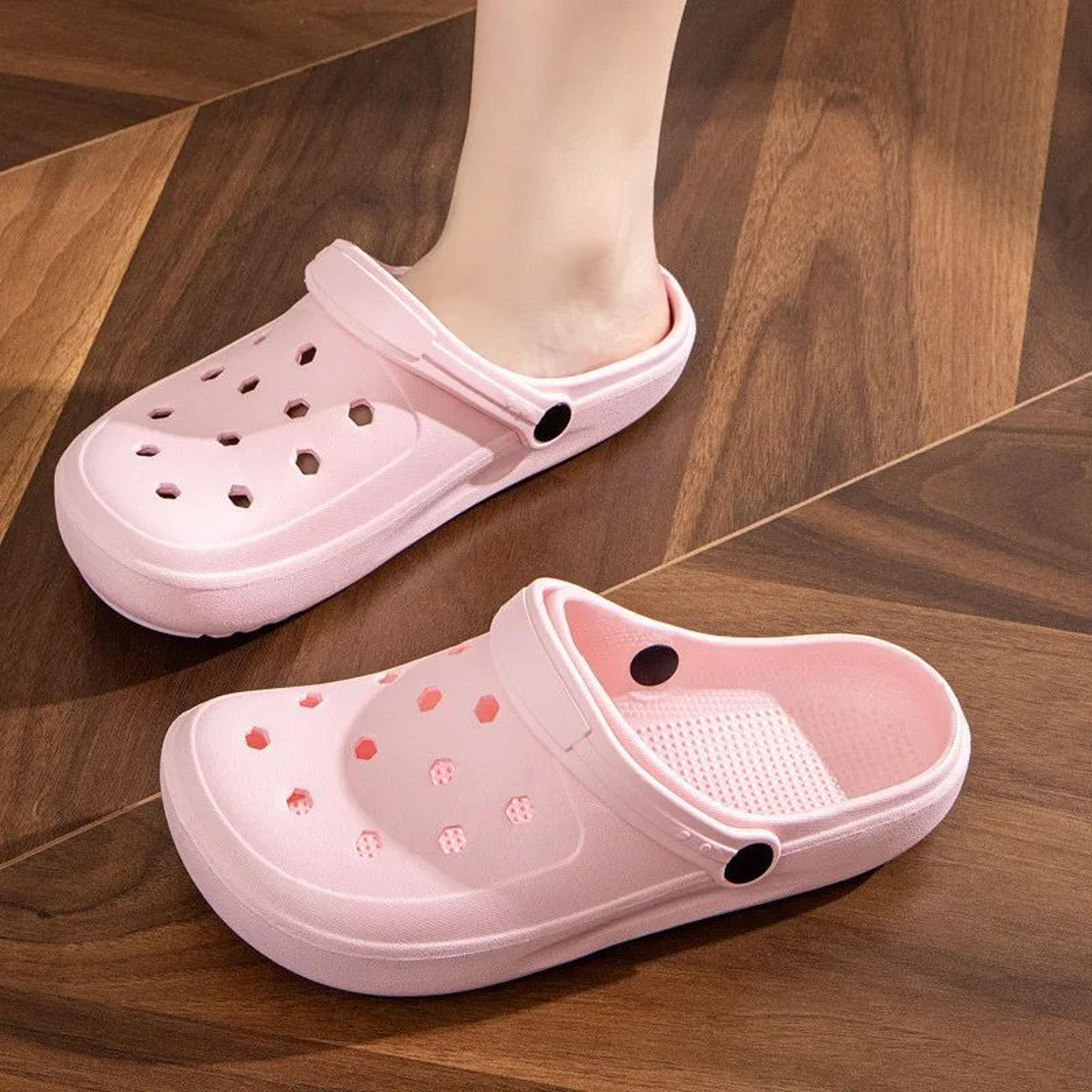ComfortStride EVA Garden Clogs Breathable Beach Shoes For Men And Women 5