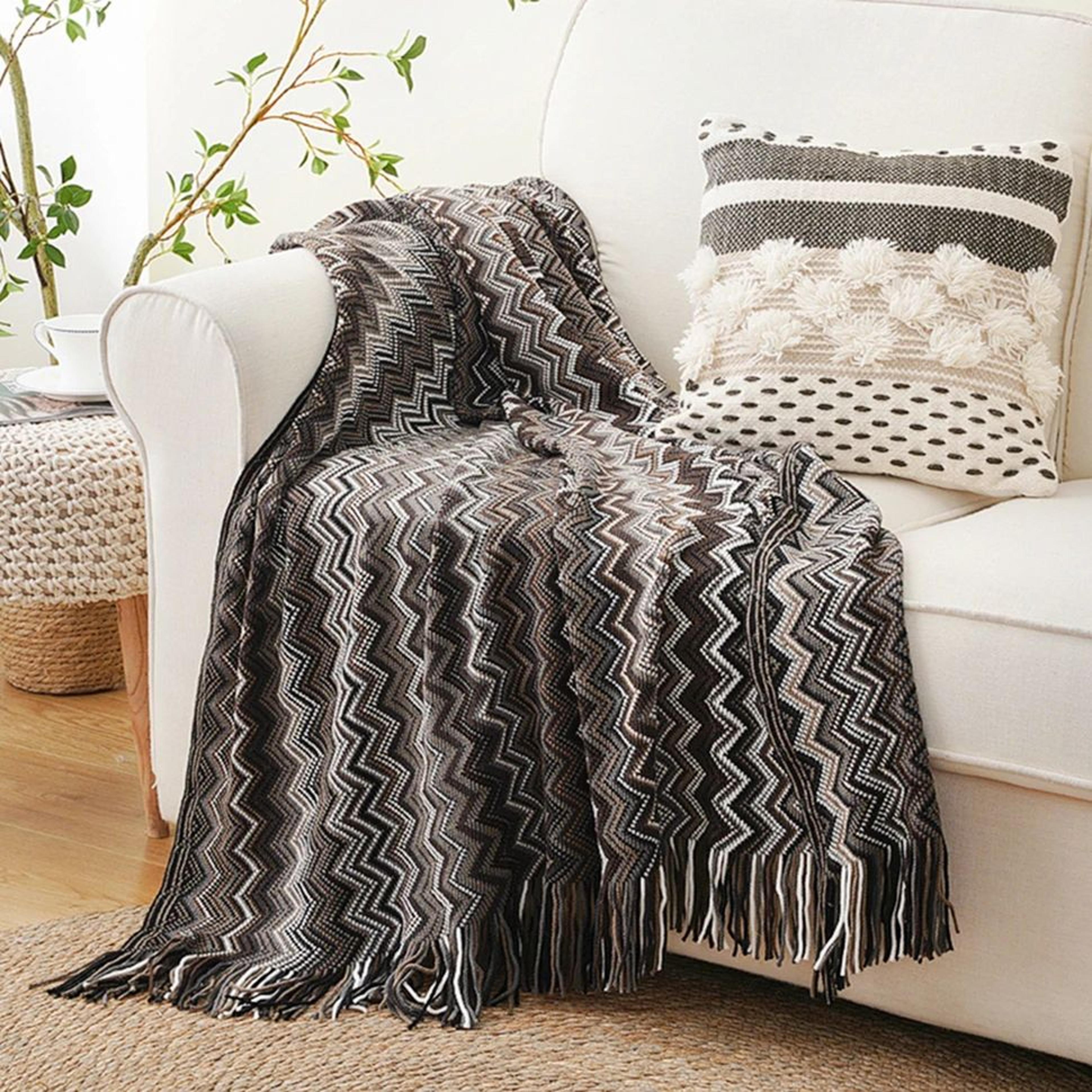 Battilo Boho Knitted Throw Blanket With Tassels 8