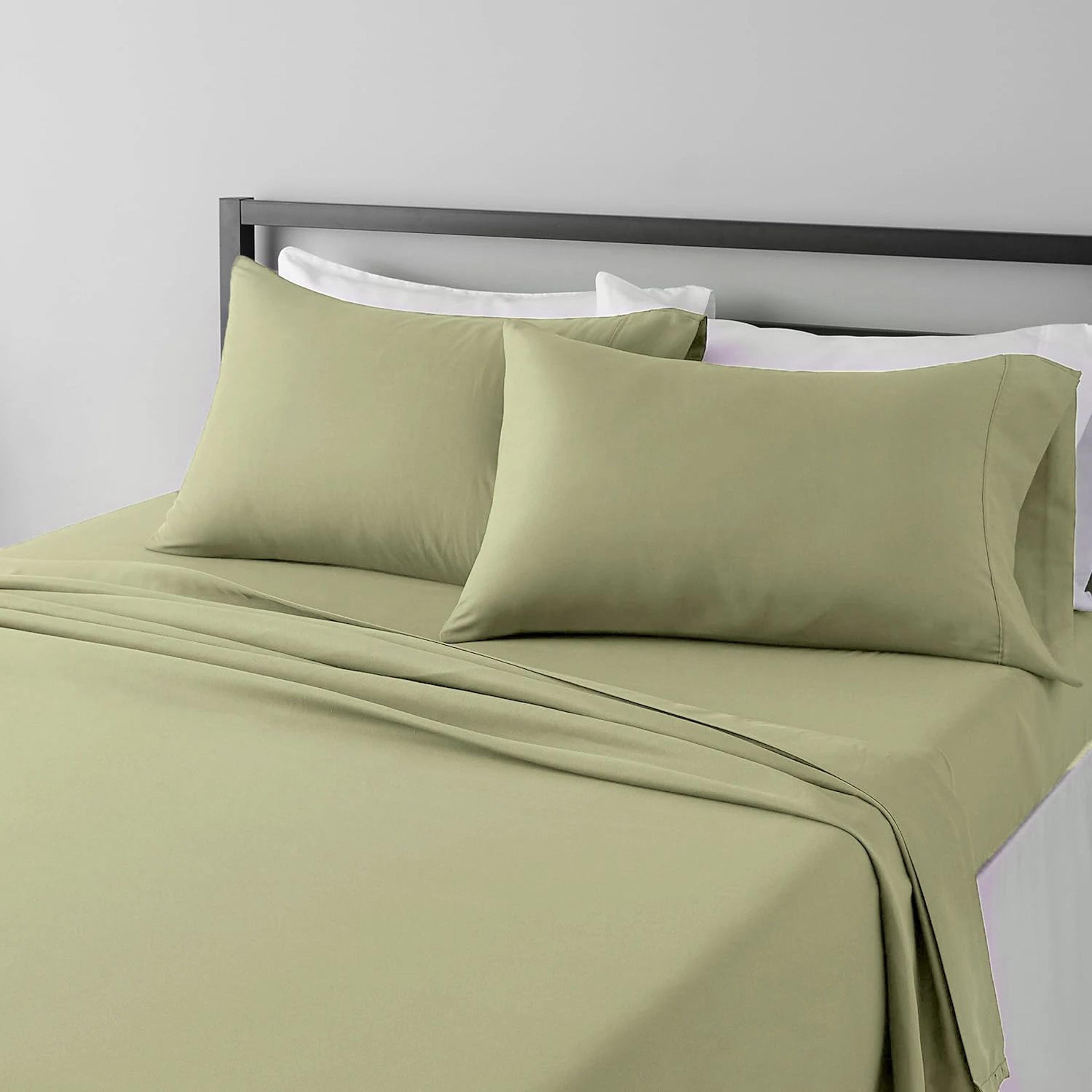 4 Piece Soft Microfiber Bed Sheet Set With Flat Sheet Fitted Sheet And Pillowcases 18