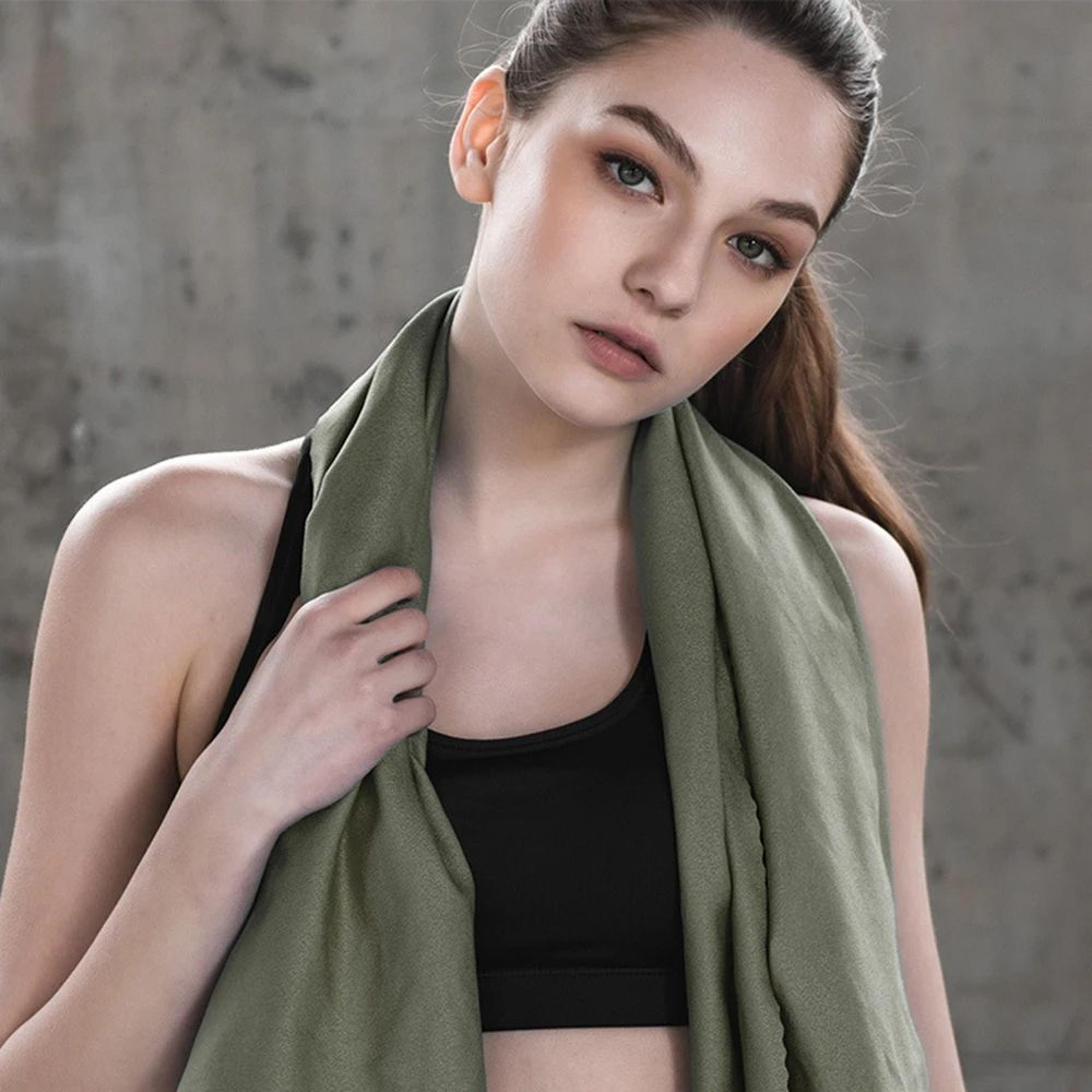 naturehike quick dry microfiber travel towel for camping, beach and gym