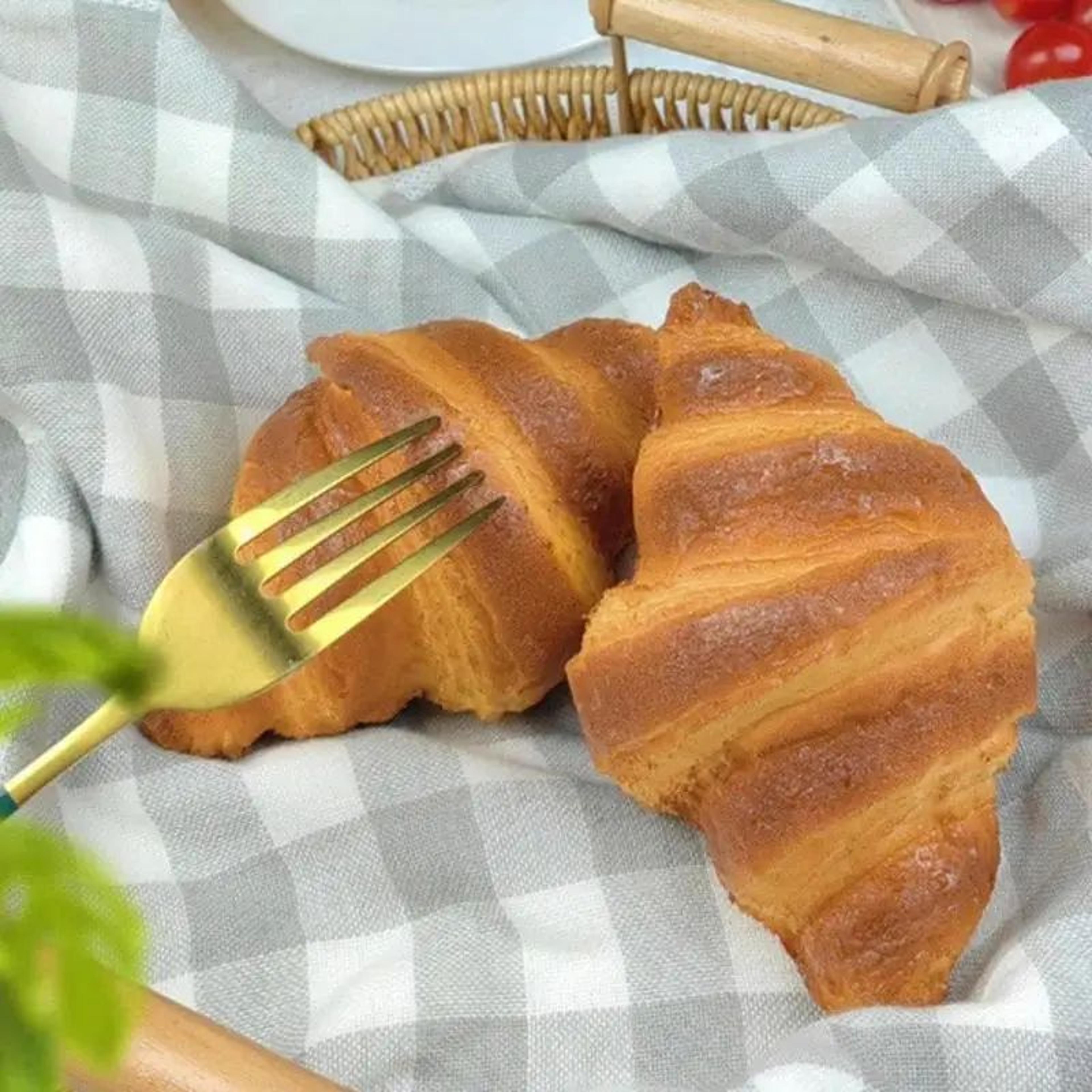 Realistic Artificial Croissant Bread Display Decor 5