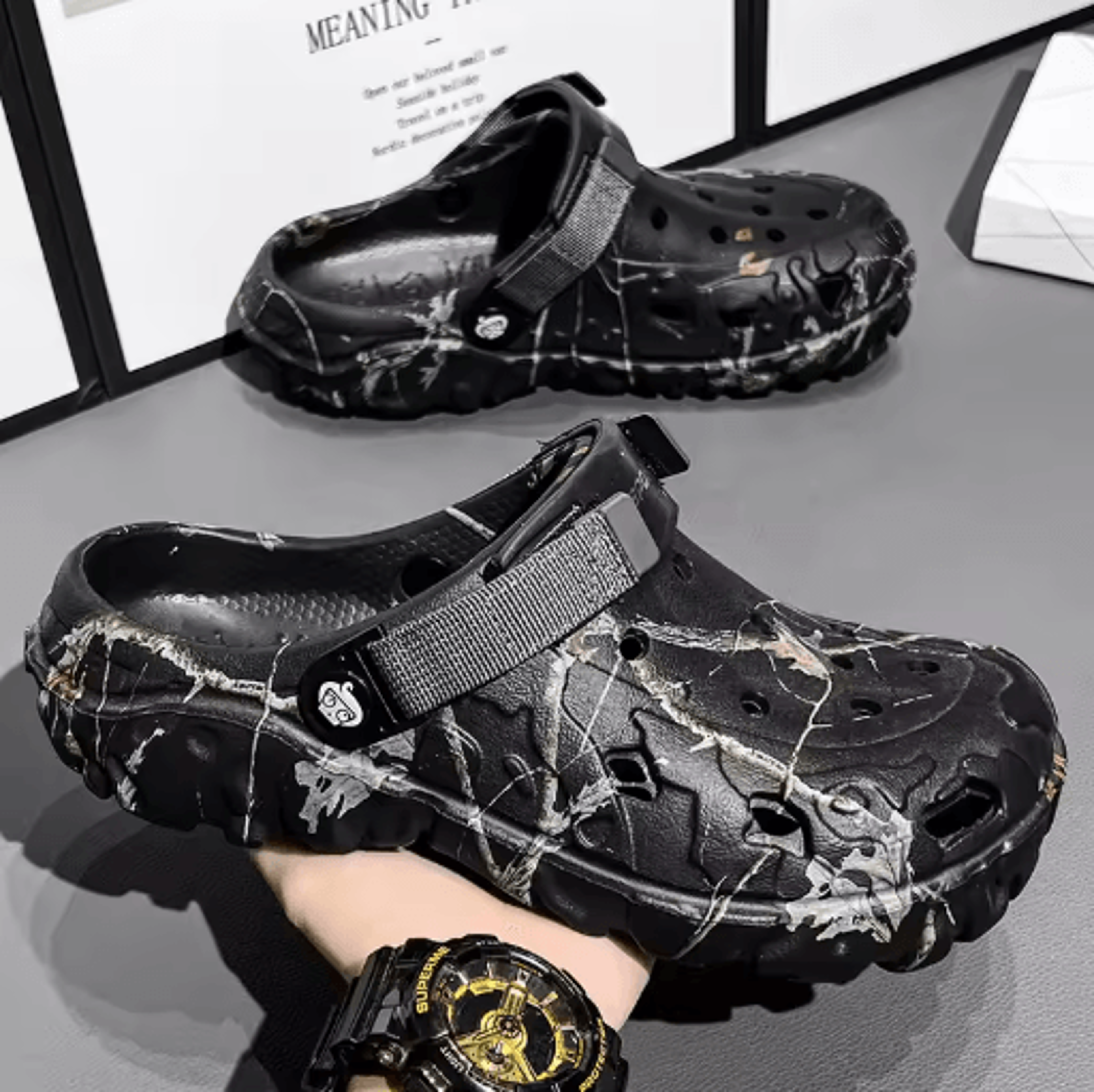 Classic Lightweight Anti Slip Garden Slippers Outdoor Platform Sandals For Men 2
