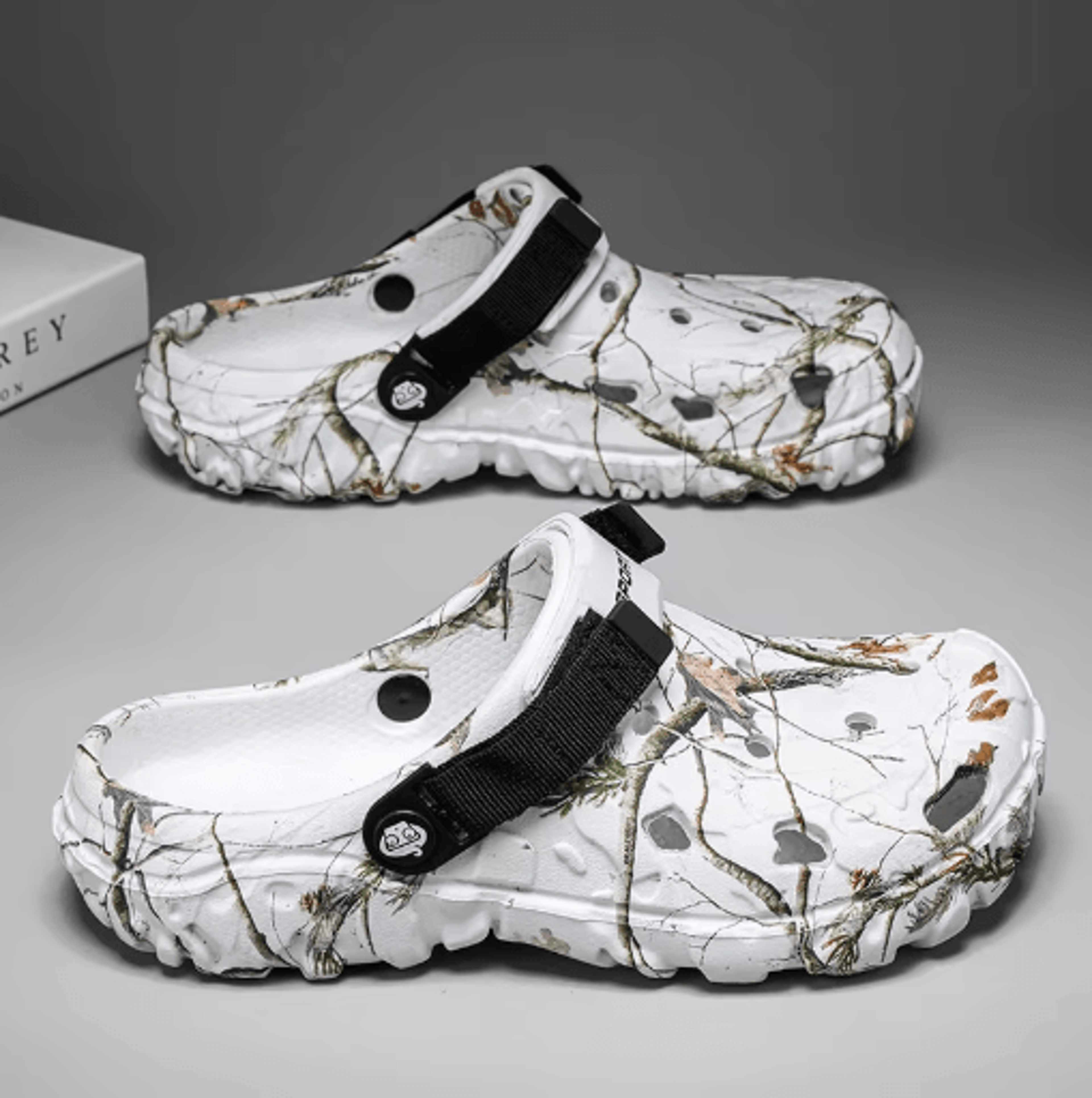 Classic Lightweight Anti Slip Garden Slippers Outdoor Platform Sandals For Men 3