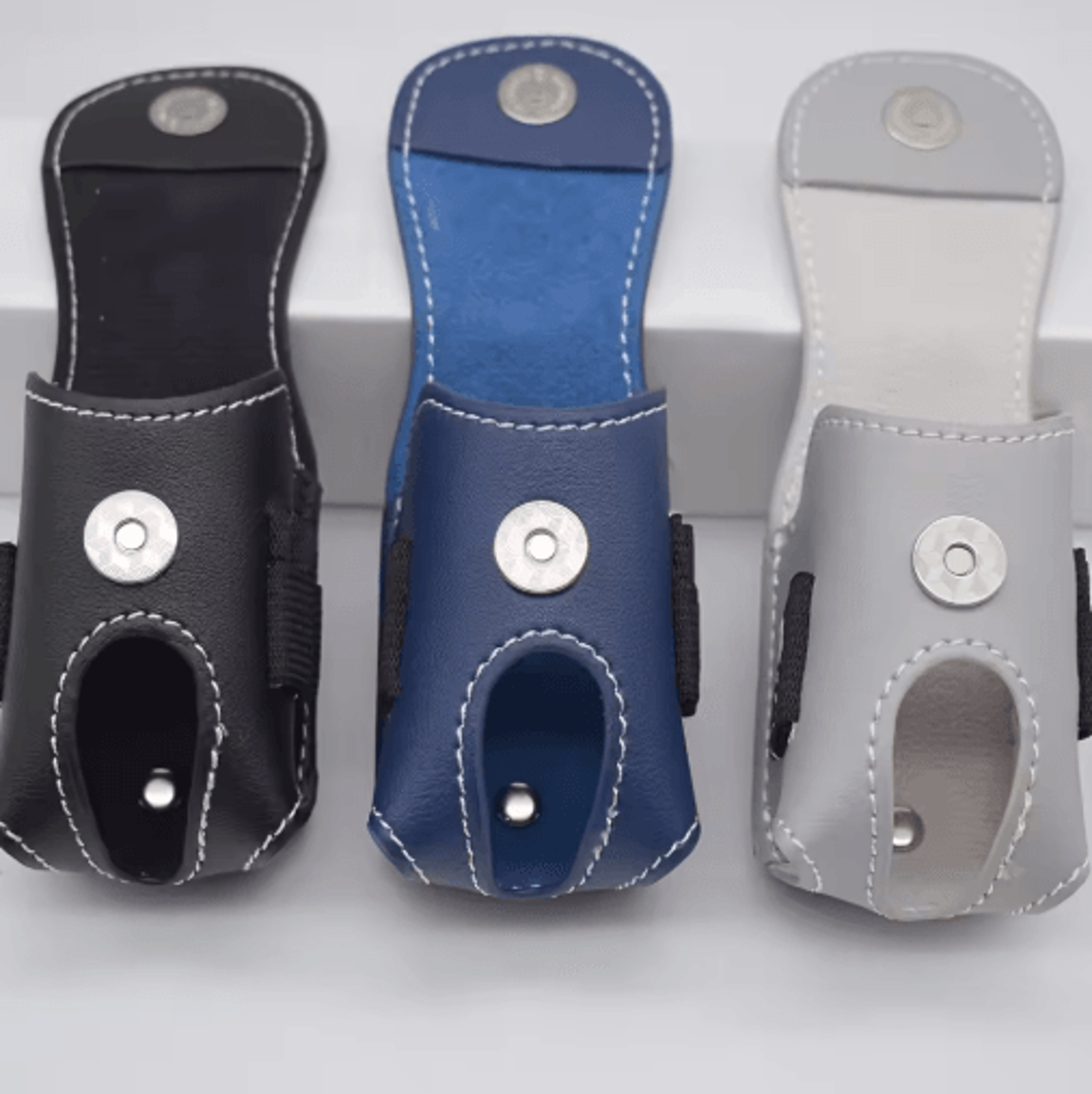 Portable Mini Golf Accessory Bag  Compact Storage Pouch With Hanging Hook 4