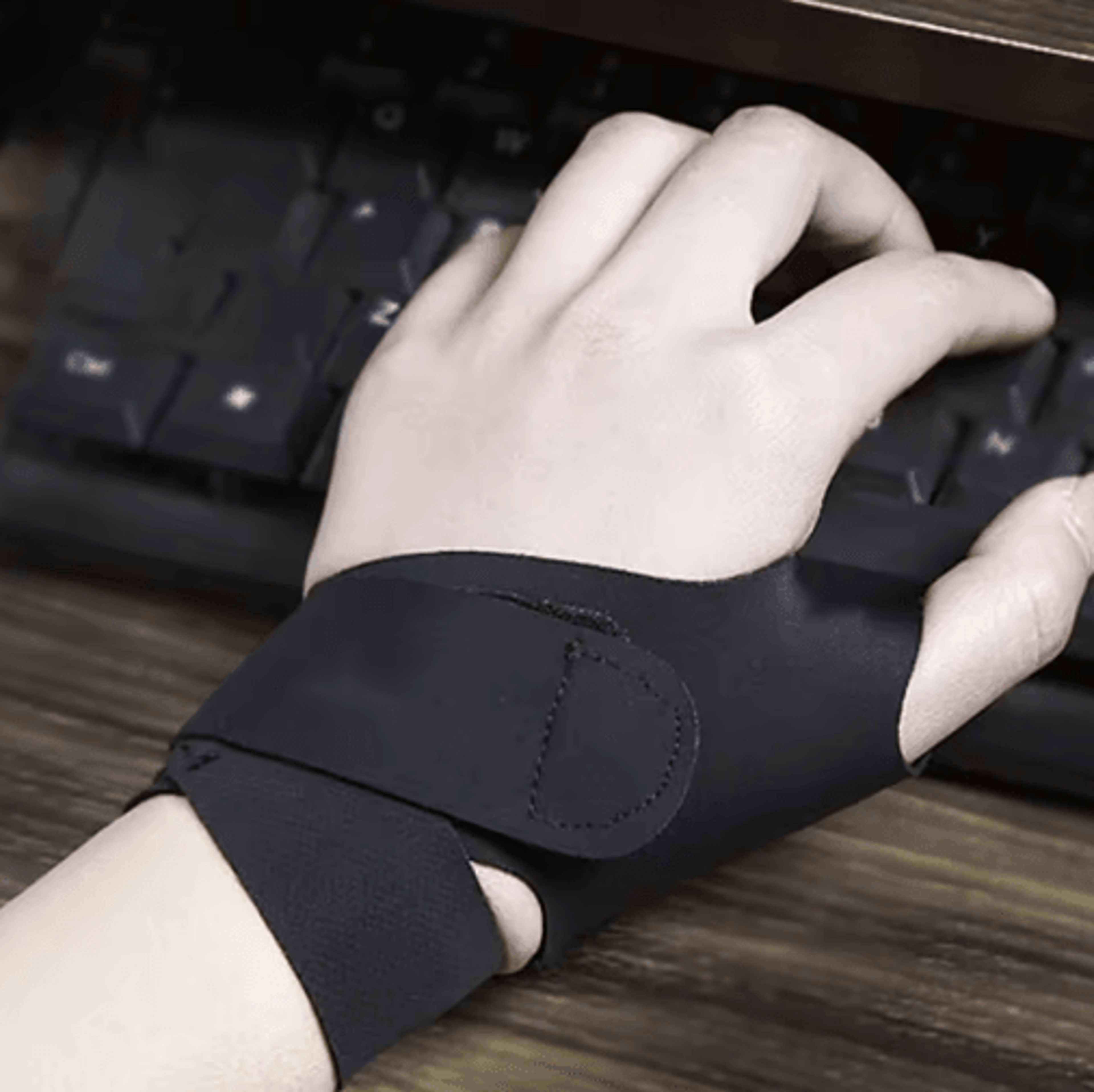 Adjustable Wrist Splint Brace With Thumb Support Stabilizer For Carpal Tunnel Sprains  Daily Use 3