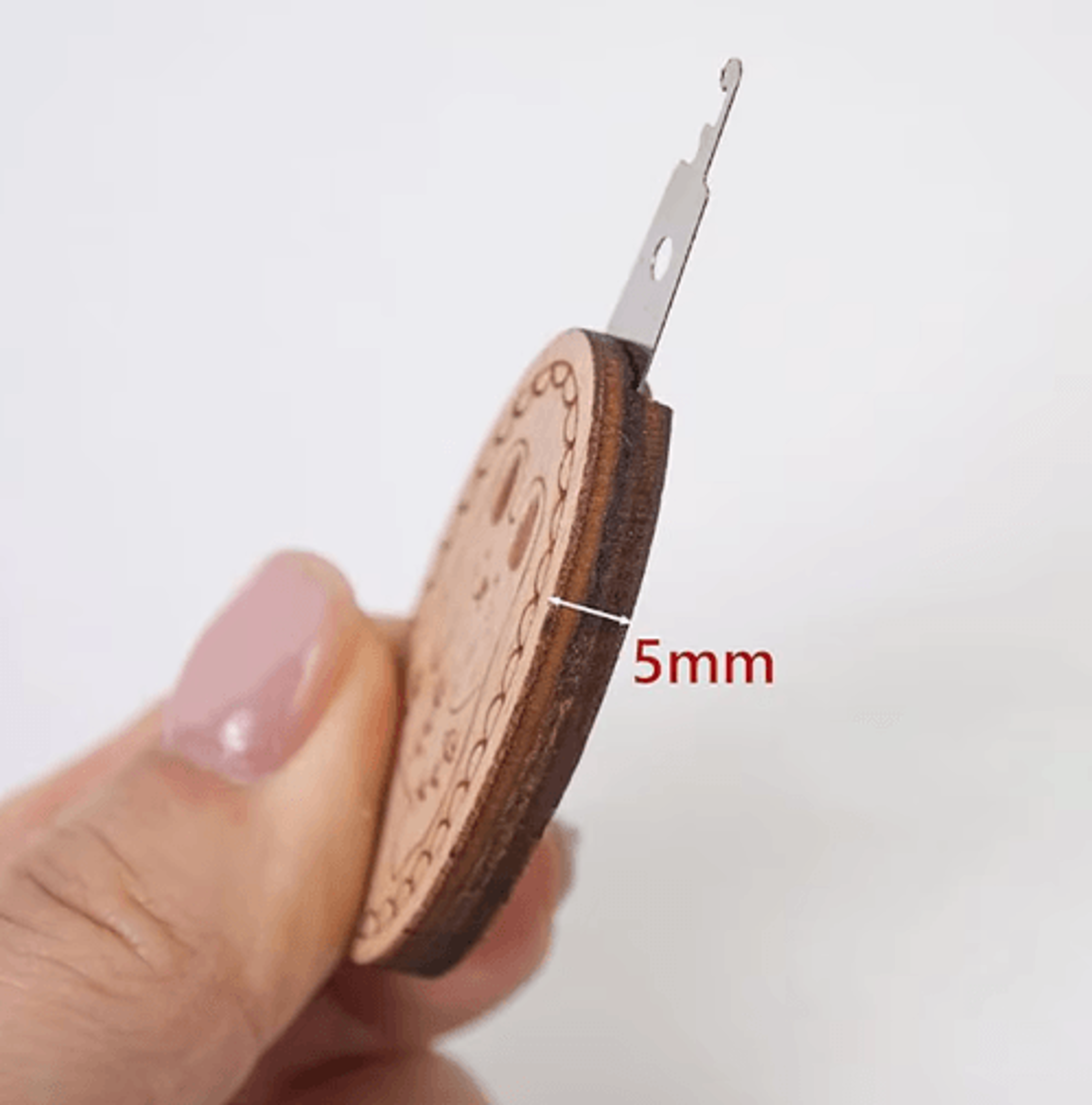 2PCS Animal Pattern Needle Threader Set 4
