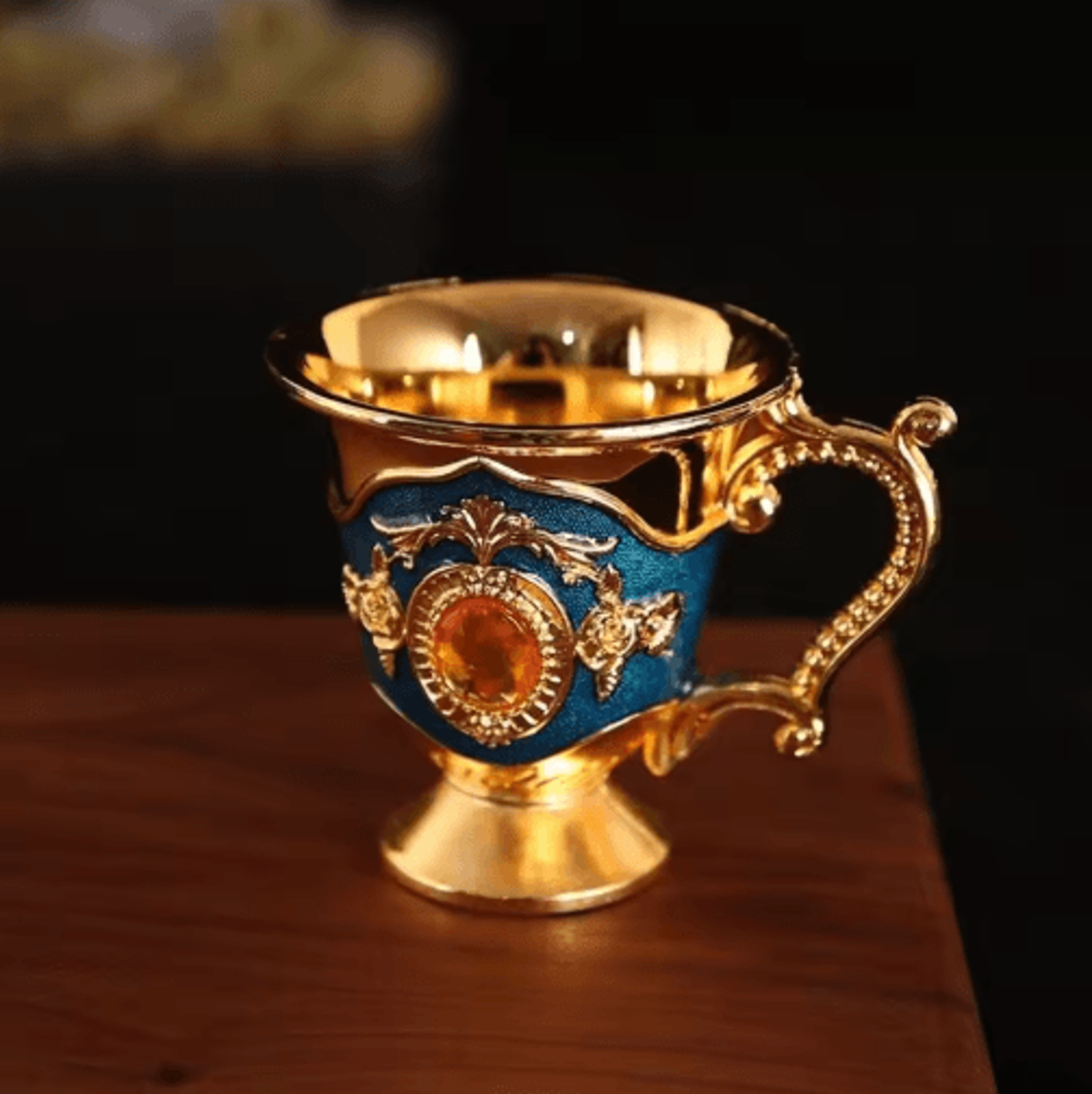 EuropeanStyle Metal Goblet With Handle 8