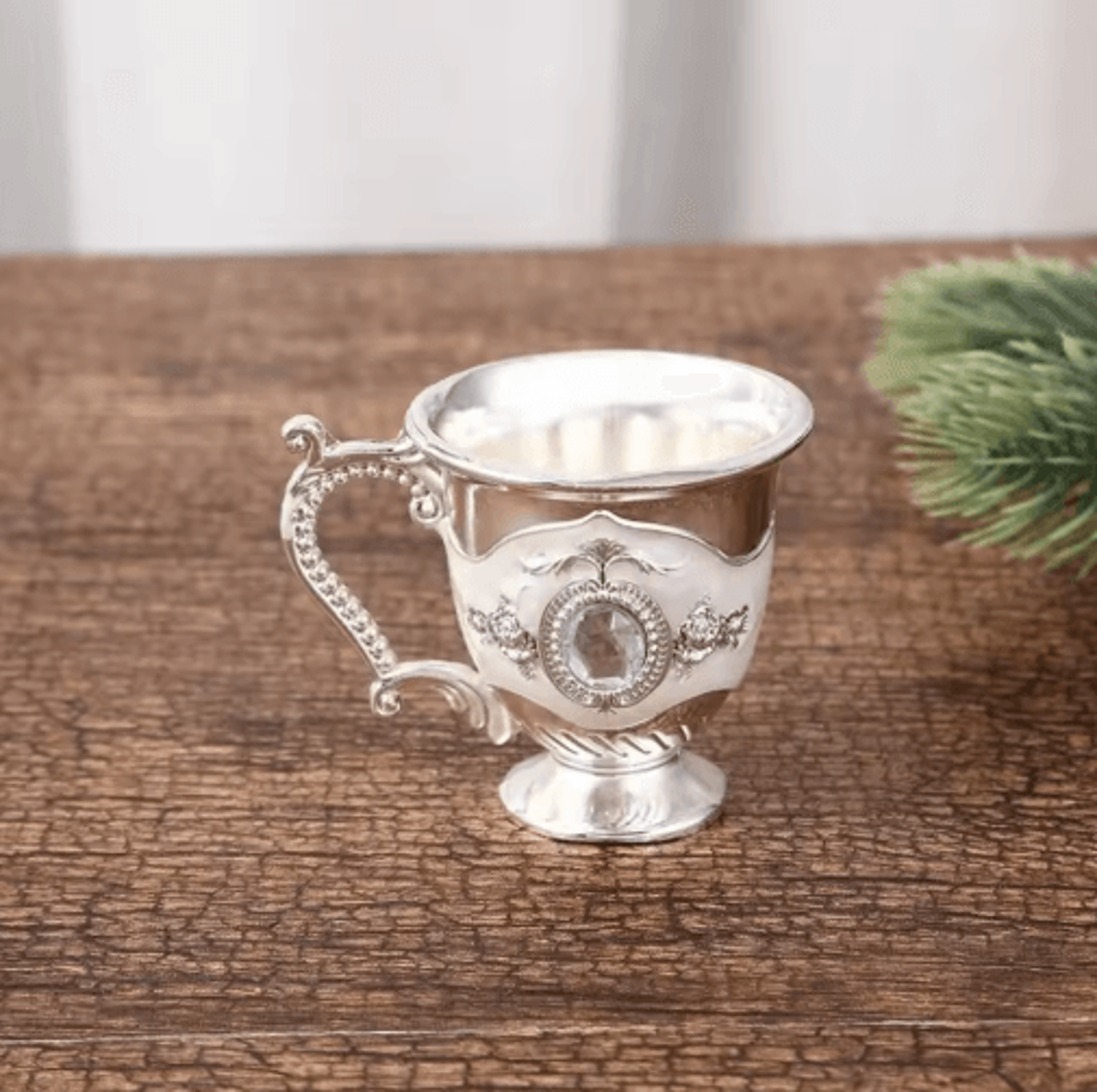 EuropeanStyle Metal Goblet With Handle 10