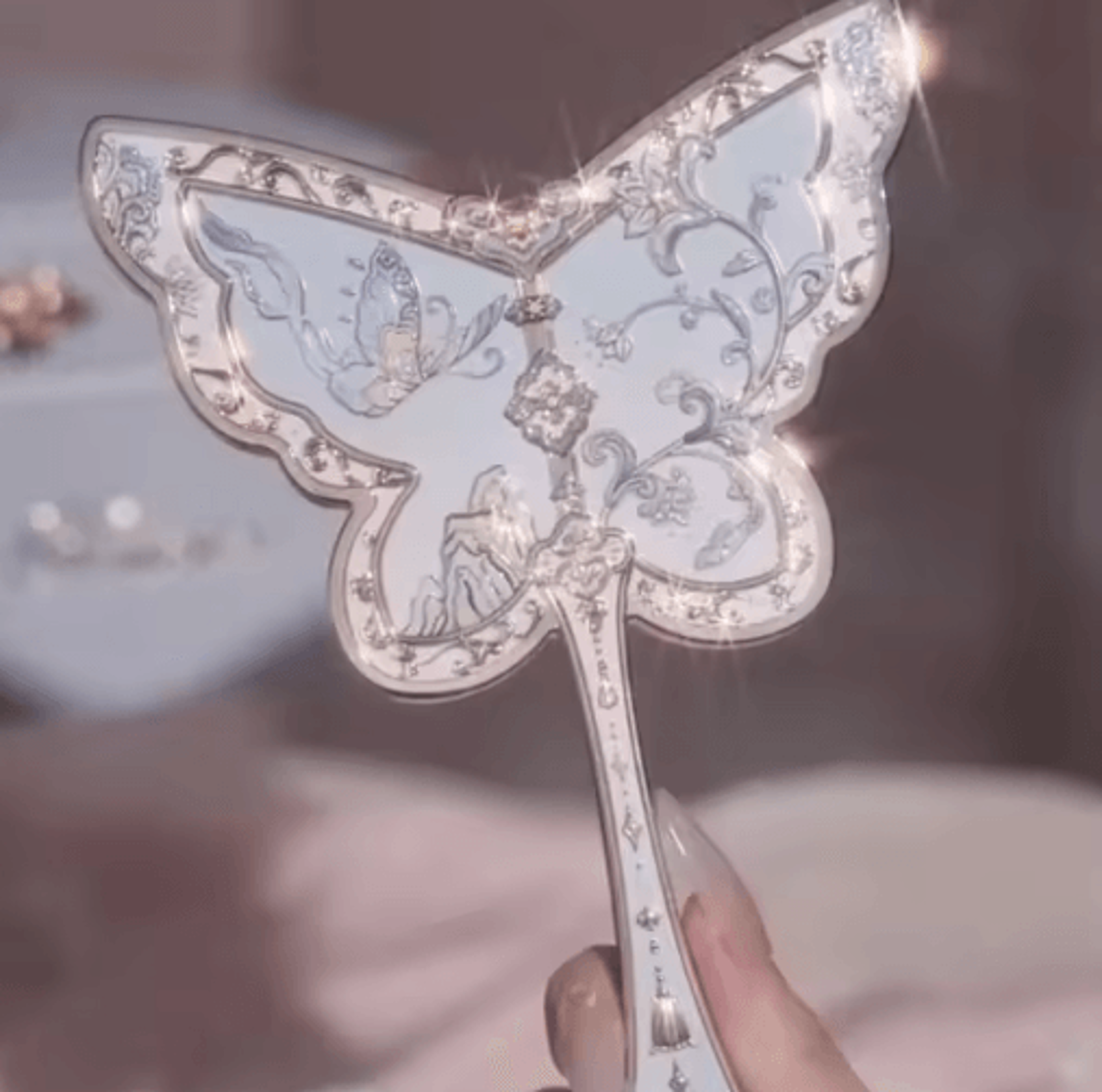 Flower Knows Butterfly Cloud Collar Makeup Mirror  Elegant Handheld Vanity Accessory 2