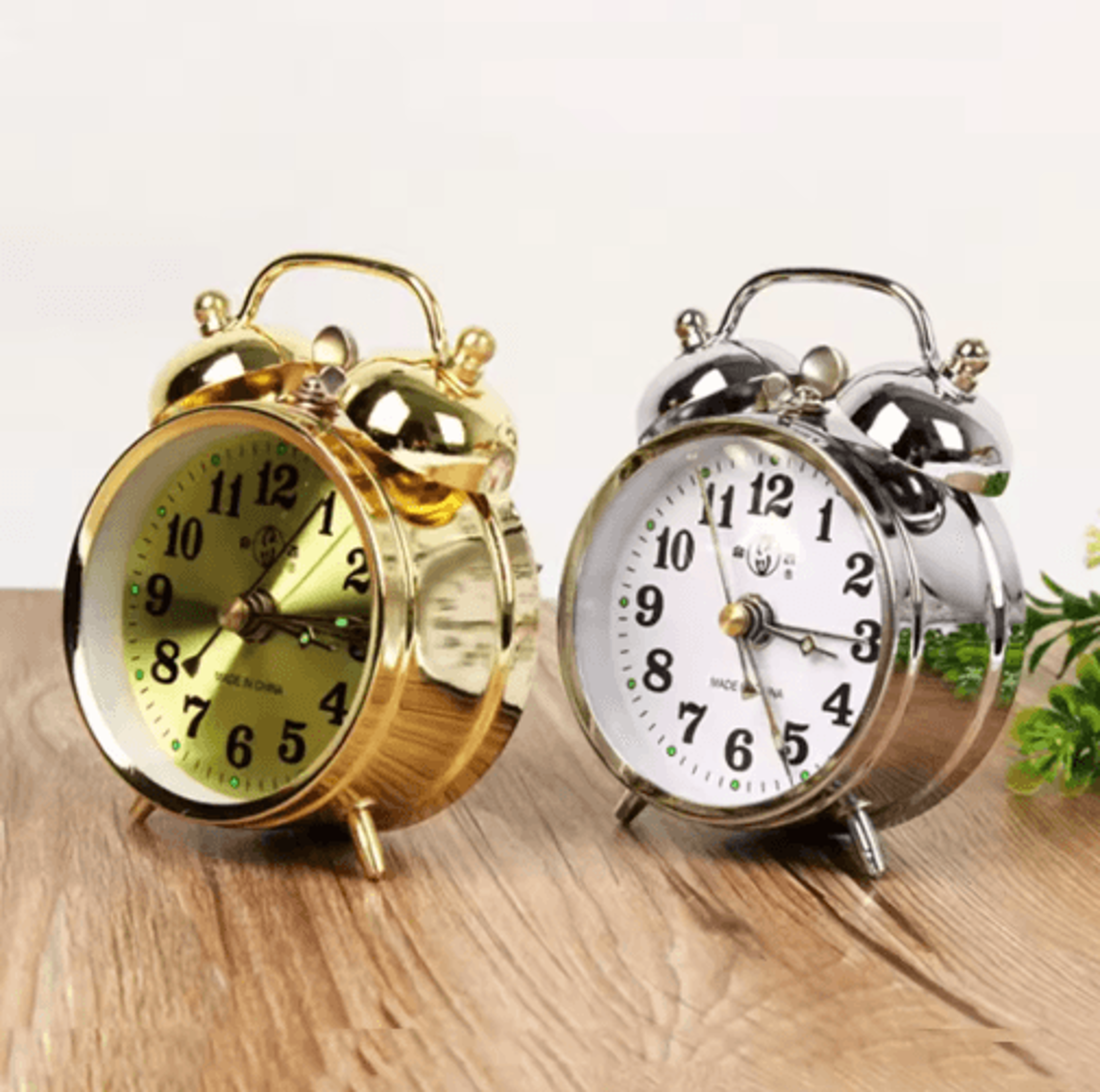 retro gold mechanical alarm clock – vintage manual wind-up metal table clock