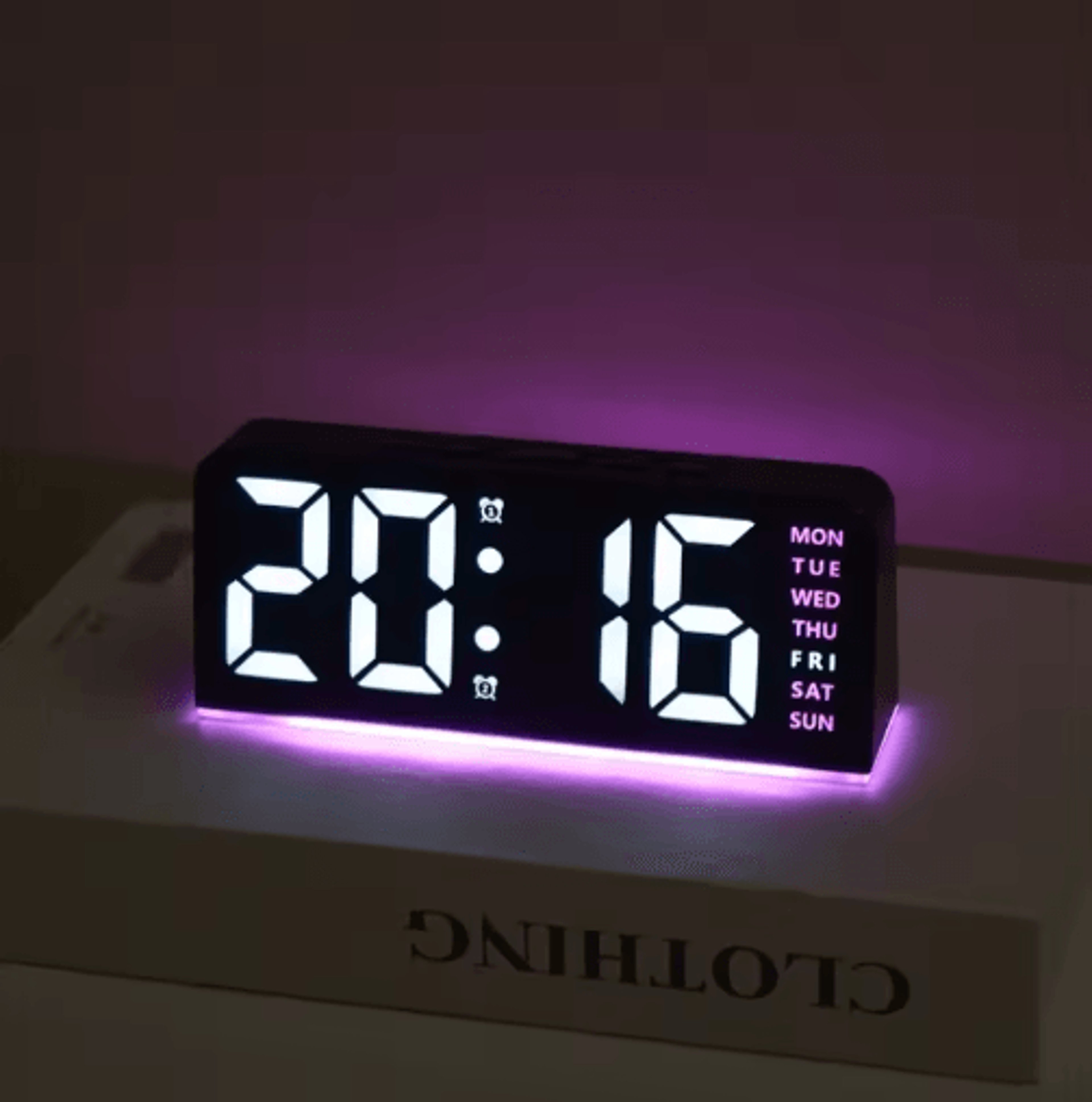 usb digital alarm clock – mood light, dual alarms & temperature display