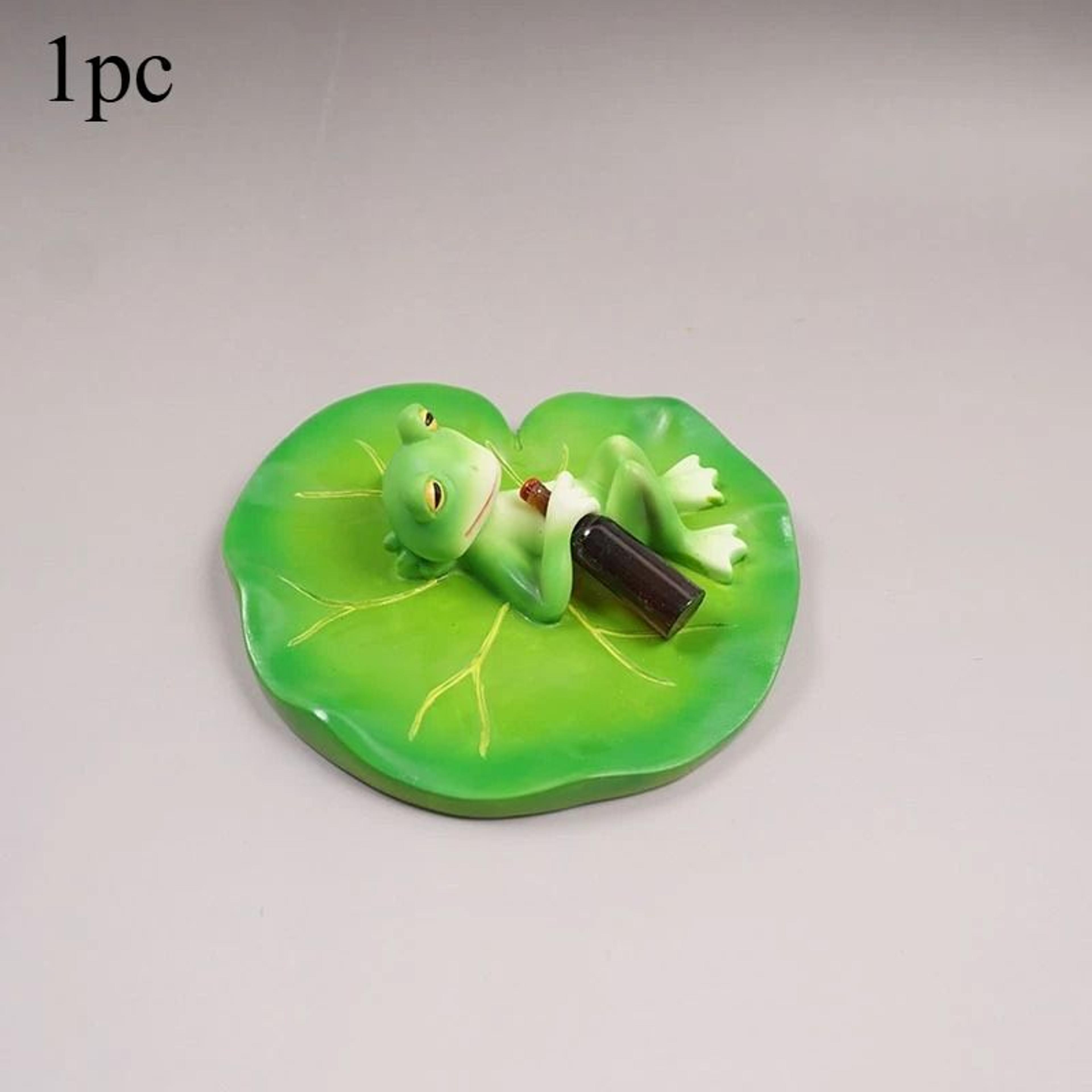 funny frog garden statue resin outdoor decor with lotus leaf and beer bottle