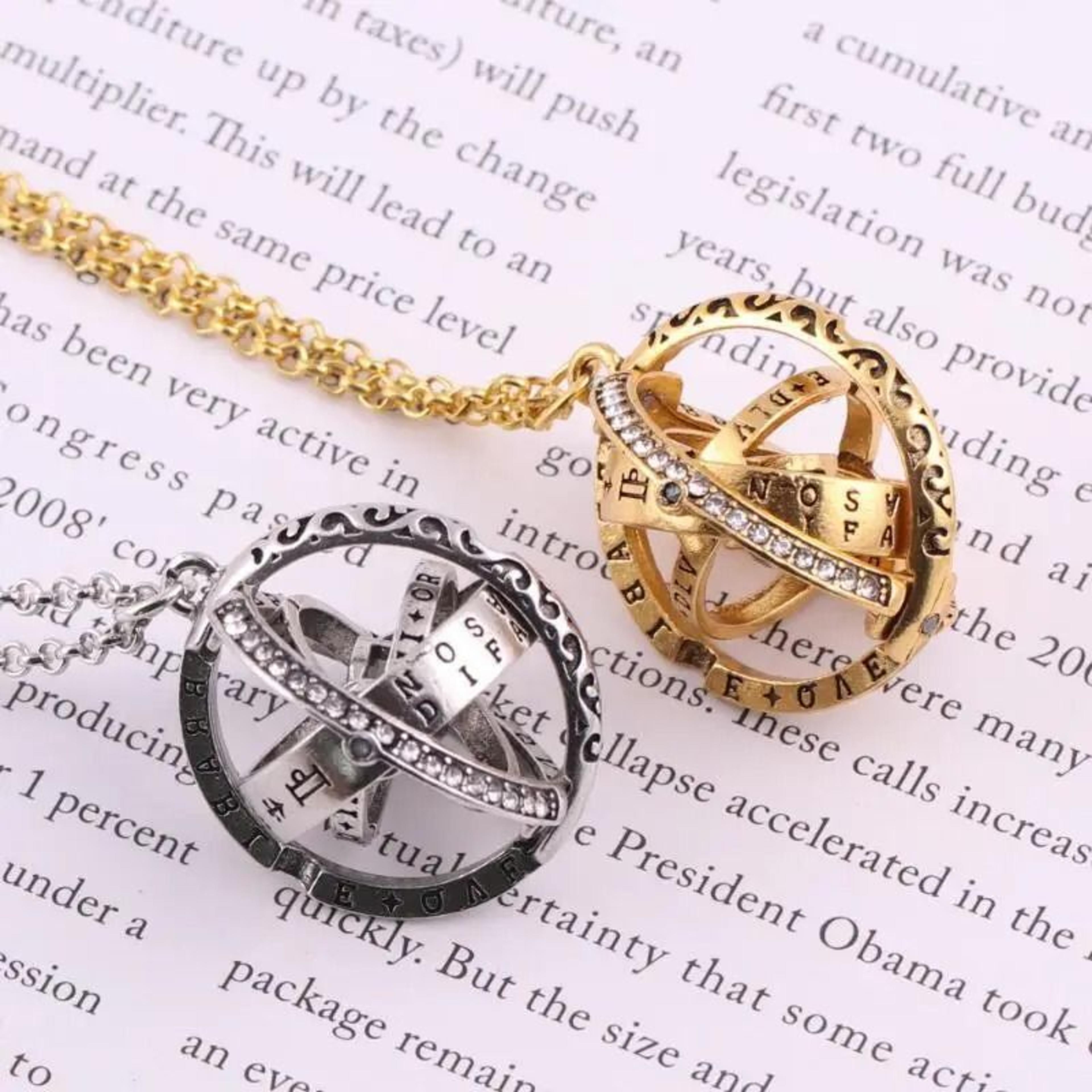 100 languages i love you projection pendant necklace for couples