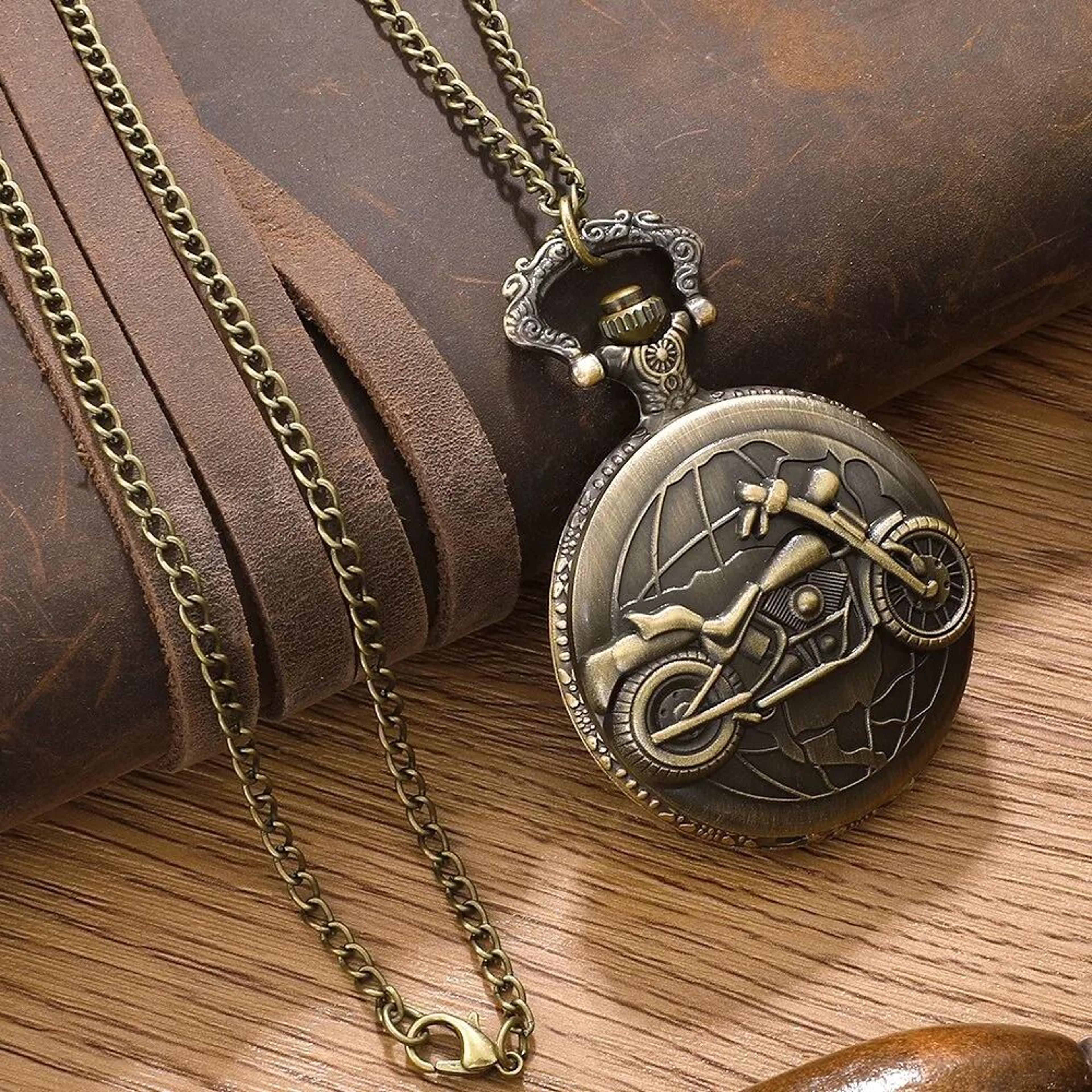 Retro Motorcycle Pocket Watch Quartz Vintage Motorbike Design Pendant Watch 4