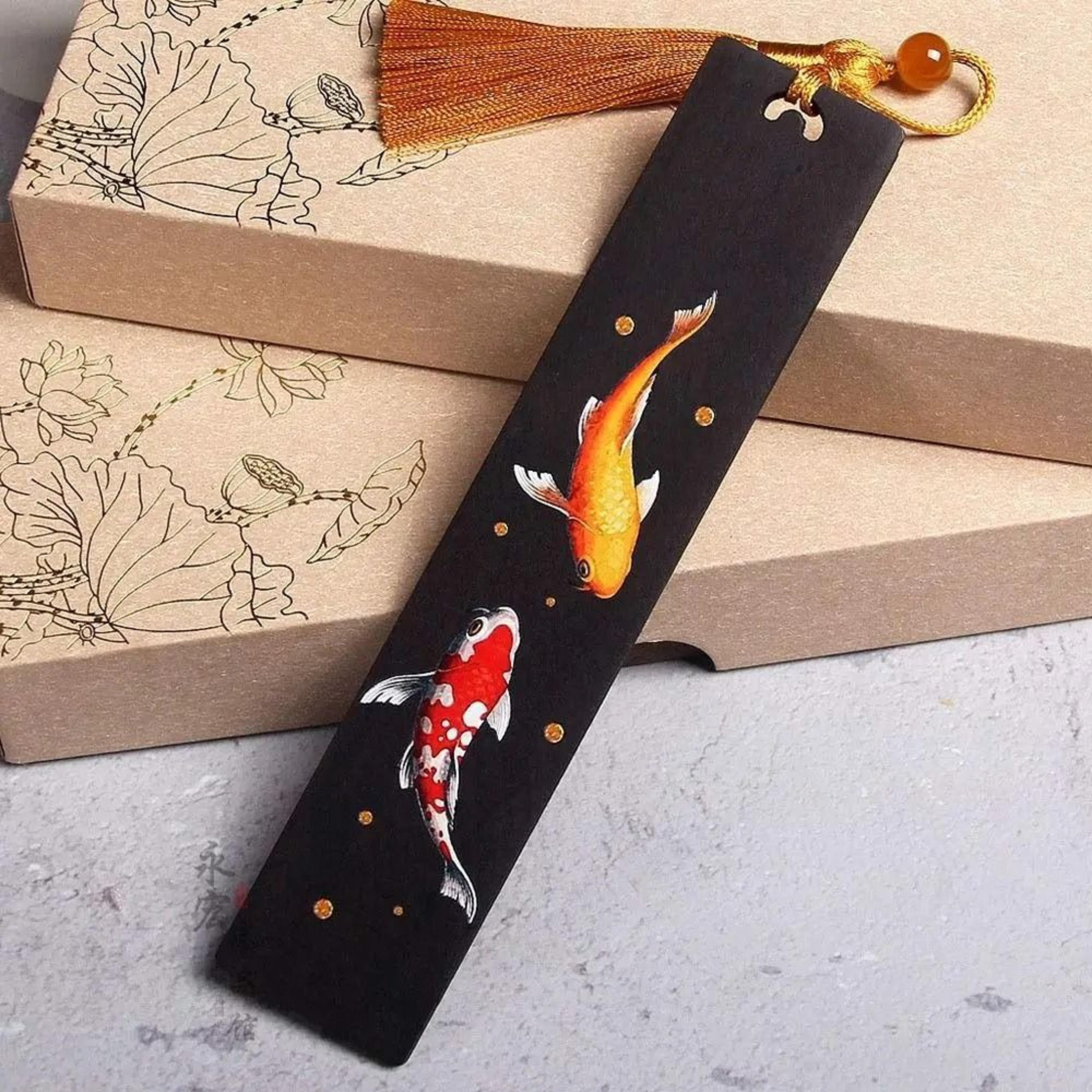 Retro Wooden Bookmark Carved Book Clip Marker Chinese Style Reading Accessory 11
