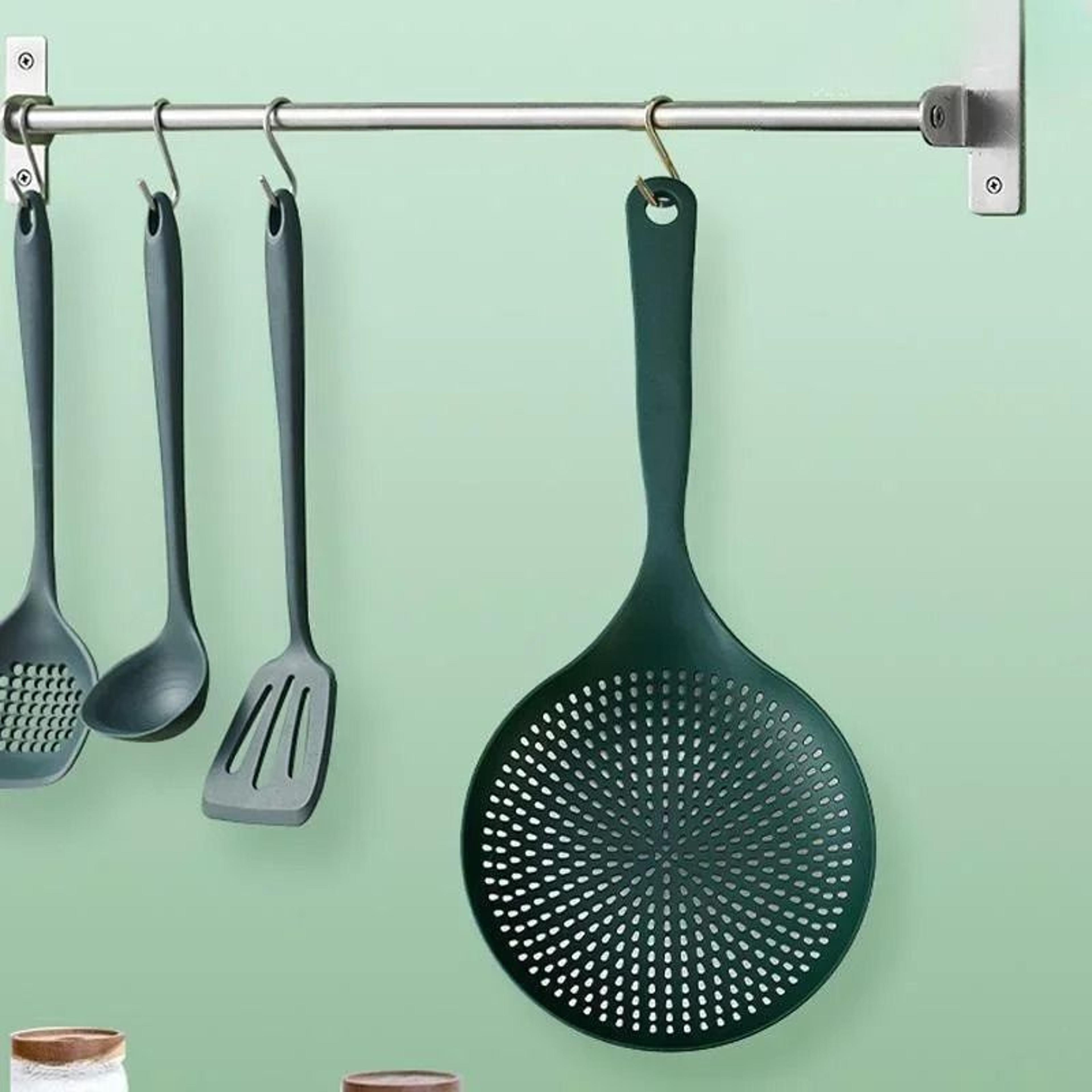 Large Plastic Colander Strainer Spoon For Pasta Vegetables Cooking Baking And Draining 3