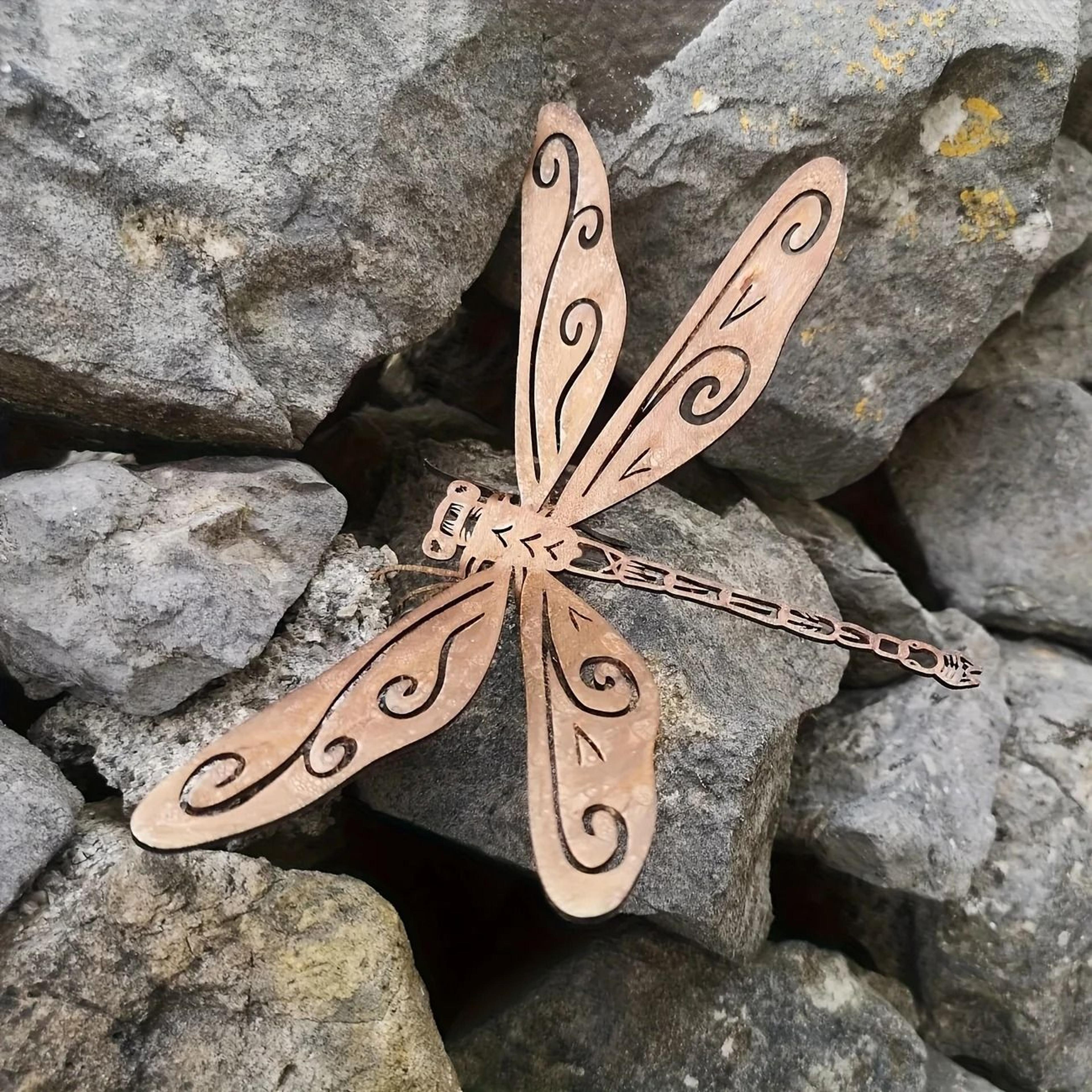 Rustic Metal Dragonfly Garden Fence Decoration 1