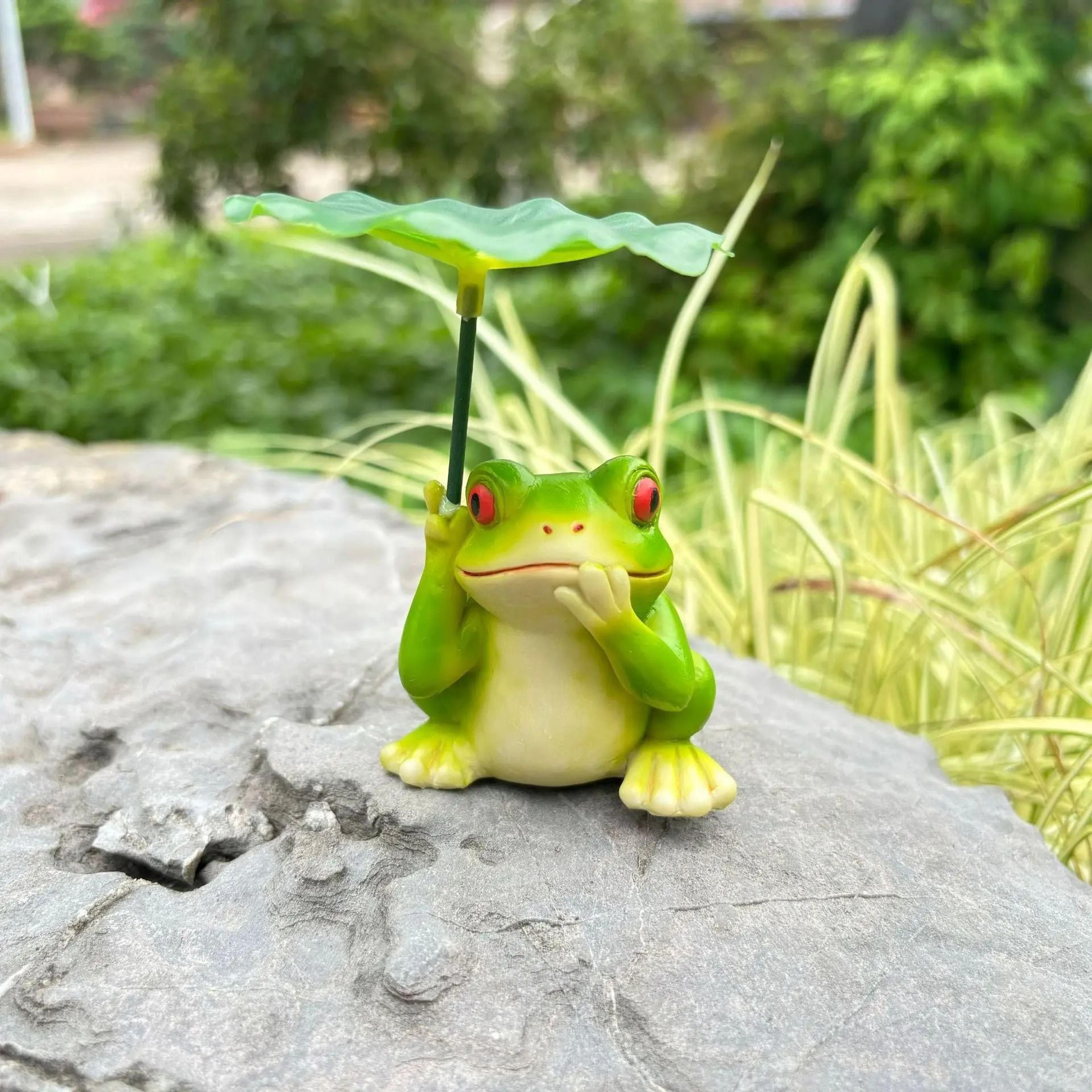 Whimsical Resin Animal Garden Statue With Leaf Umbrella 2