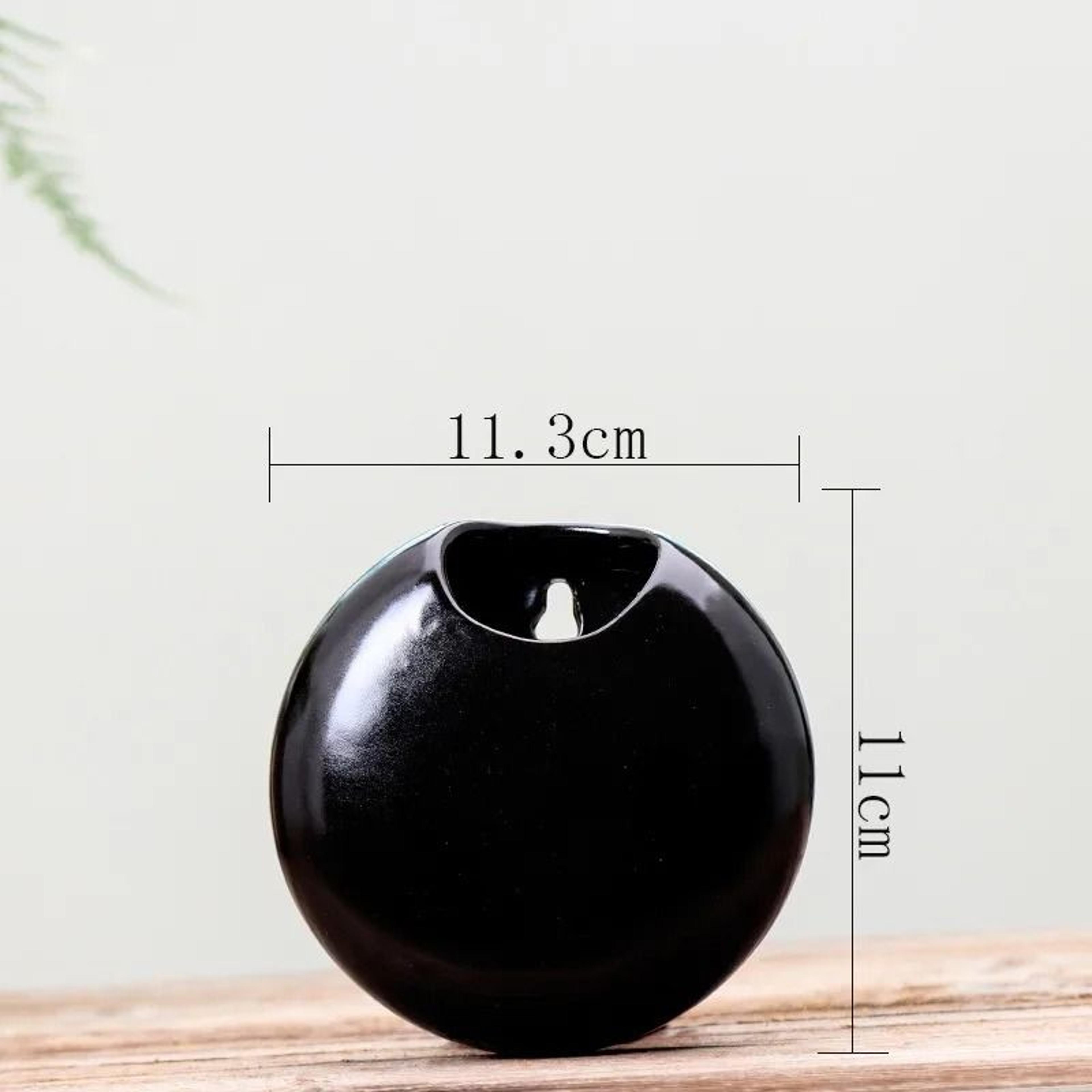 Retro Black And White Wall Mounted Ceramic Planter 1