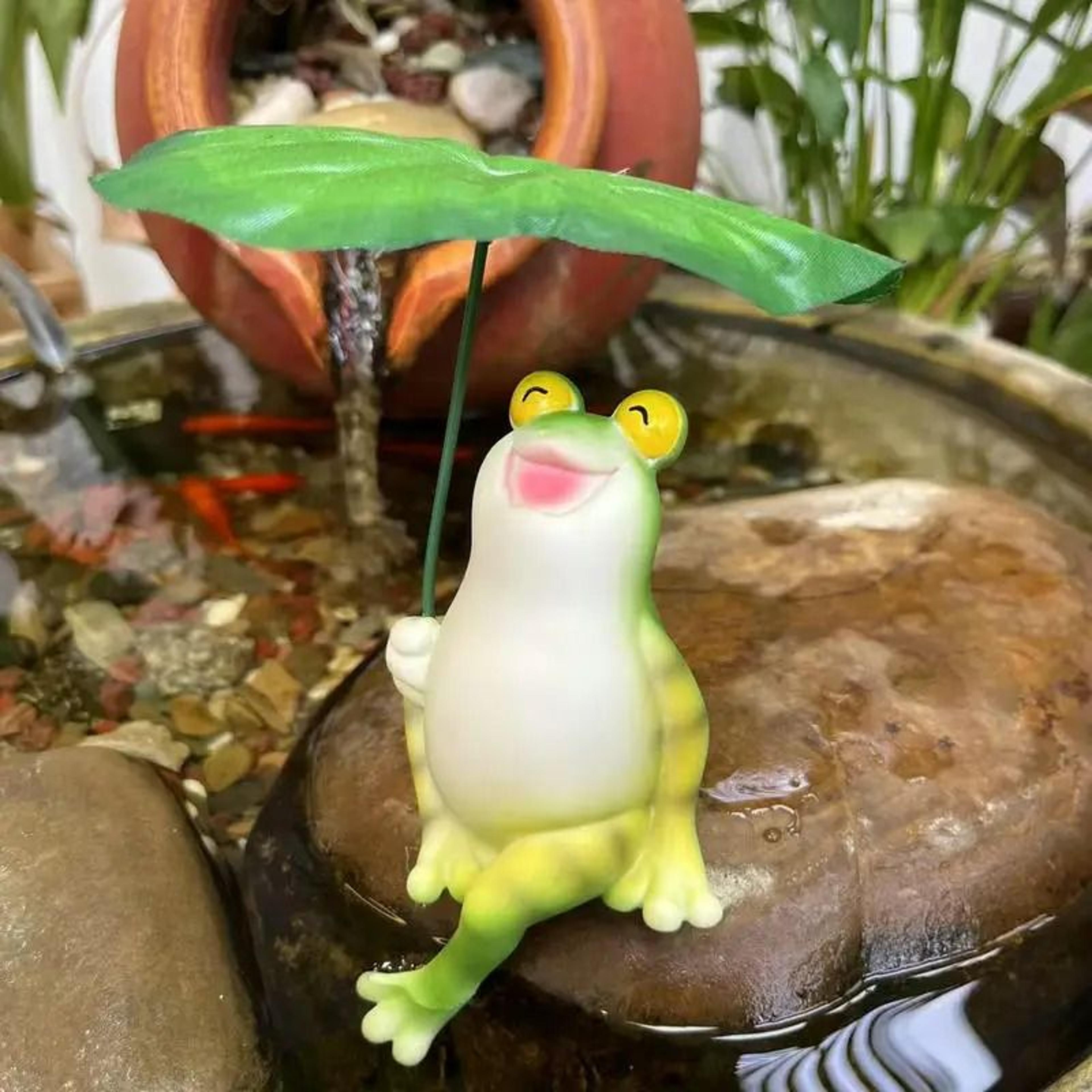 Smiling Resin Frog Garden Statue With Leaf Umbrella For Whimsical Outdoor Decor 4
