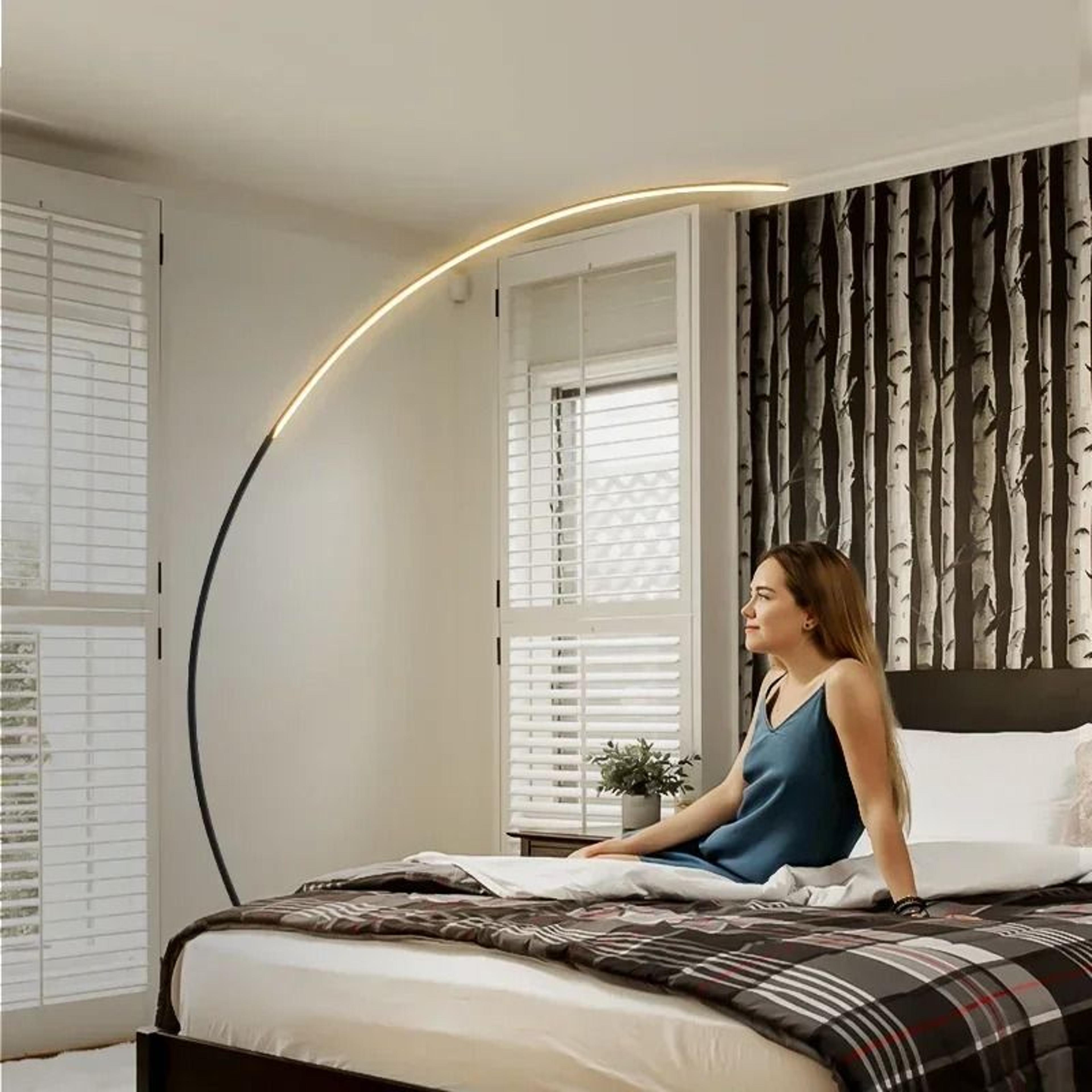 LumiArt Modern RGB Dimmable LED Floor Lamp With Remote Control Design 4