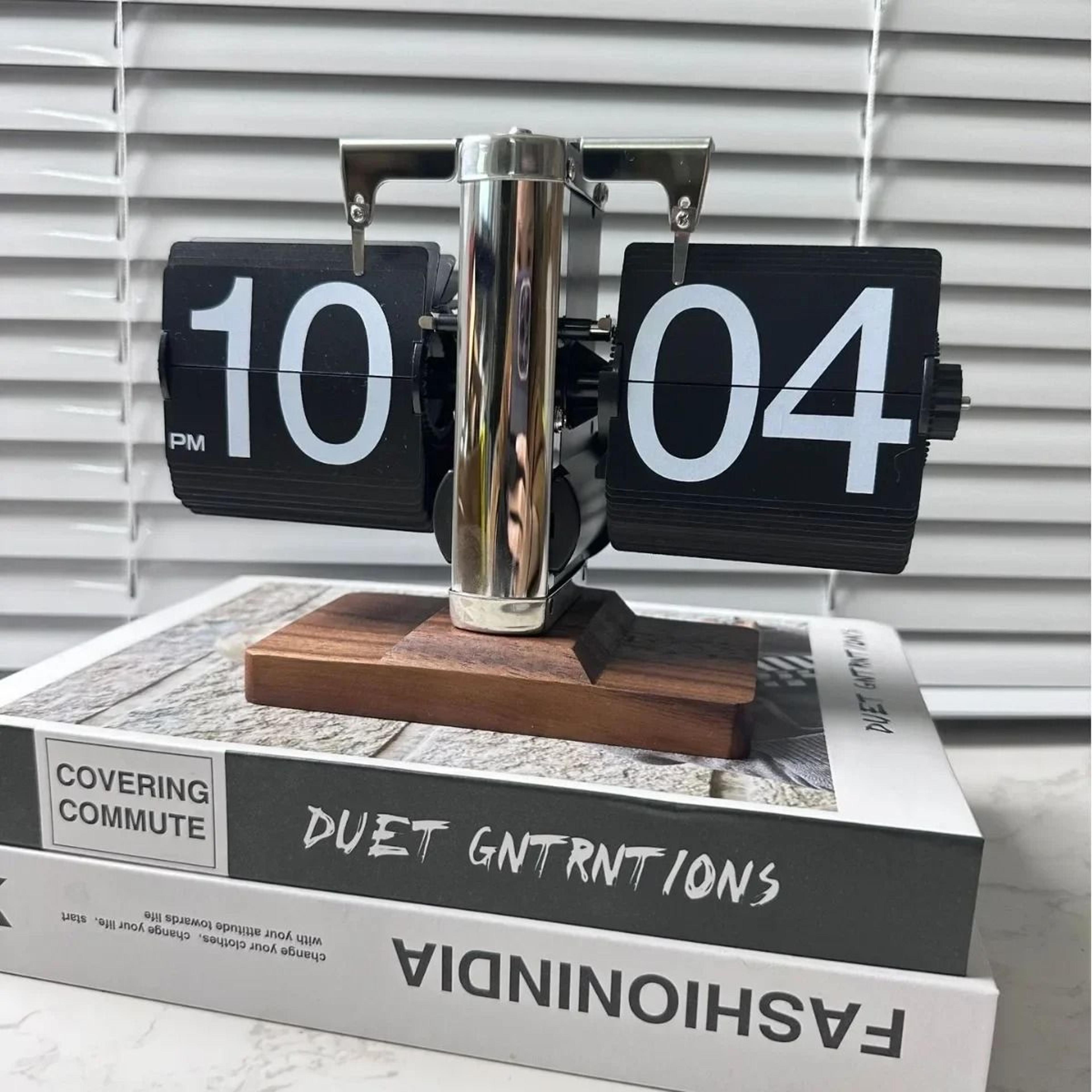 Retro Automatic Flip Desk Clock Large Display Battery Powered Table Clock 5