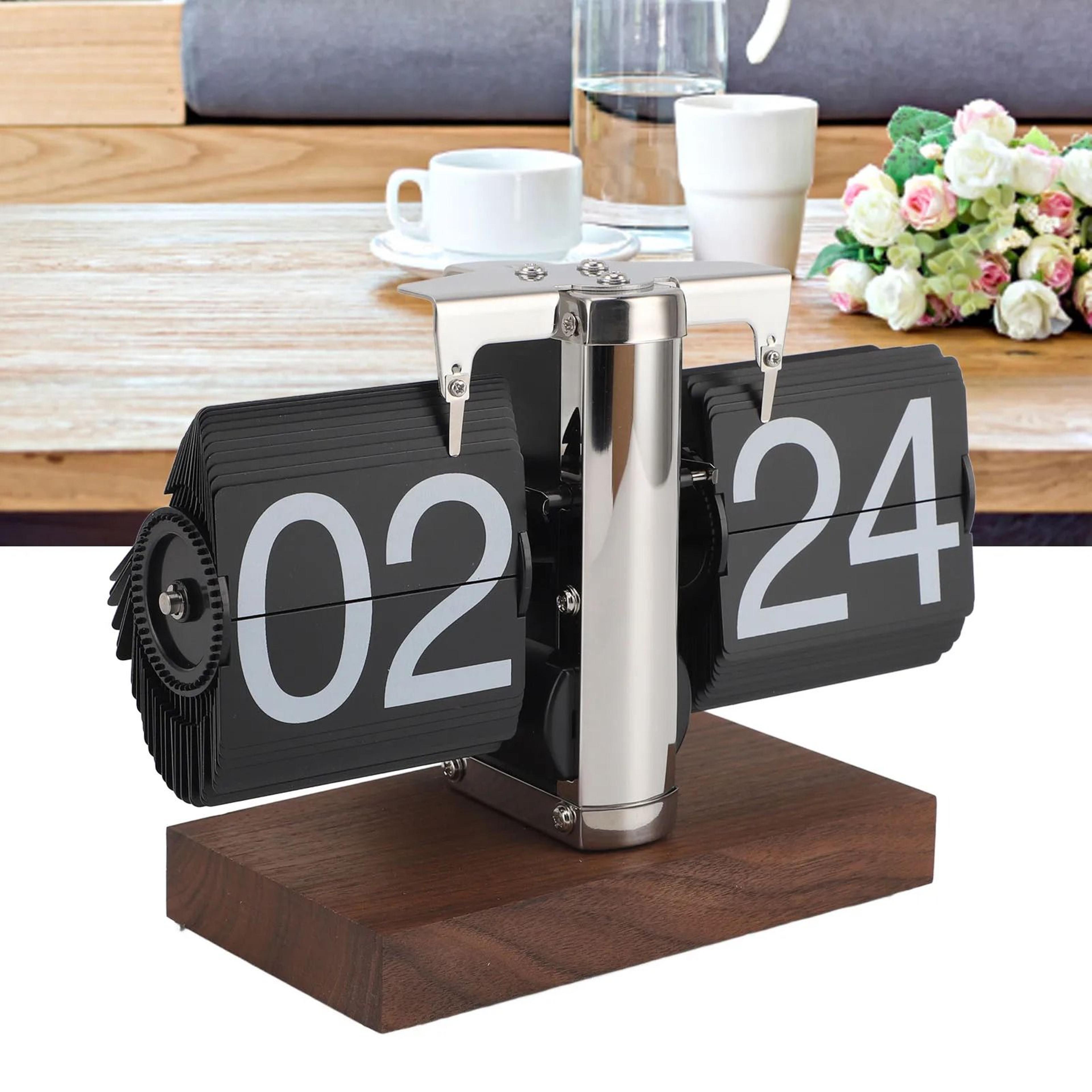 Retro Mechanical Flip Desk Clock With Wood Base 24 Hour Display 2