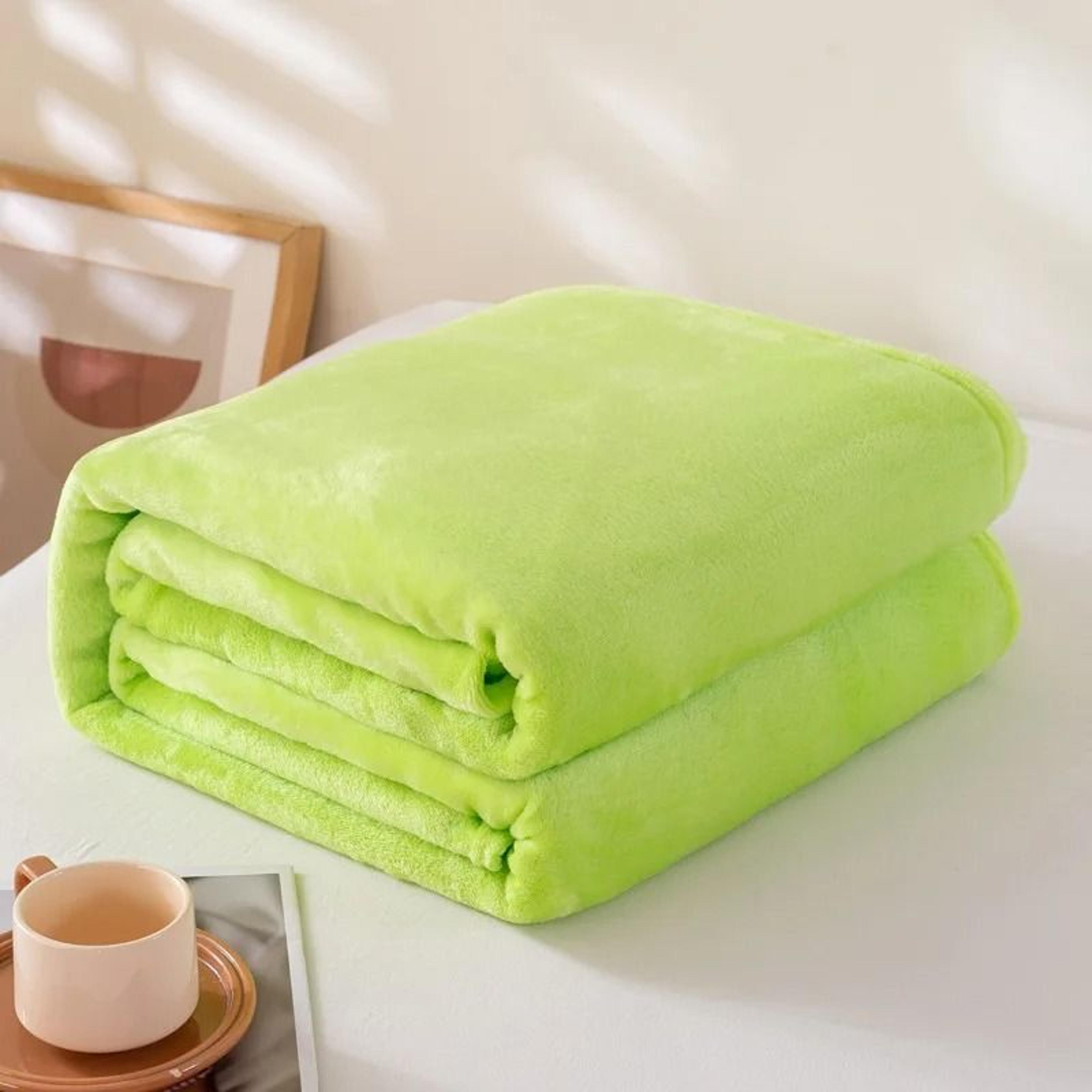 Coral Fleece Flannel Blanket Soft Warm Solid Color Bed Throw 10