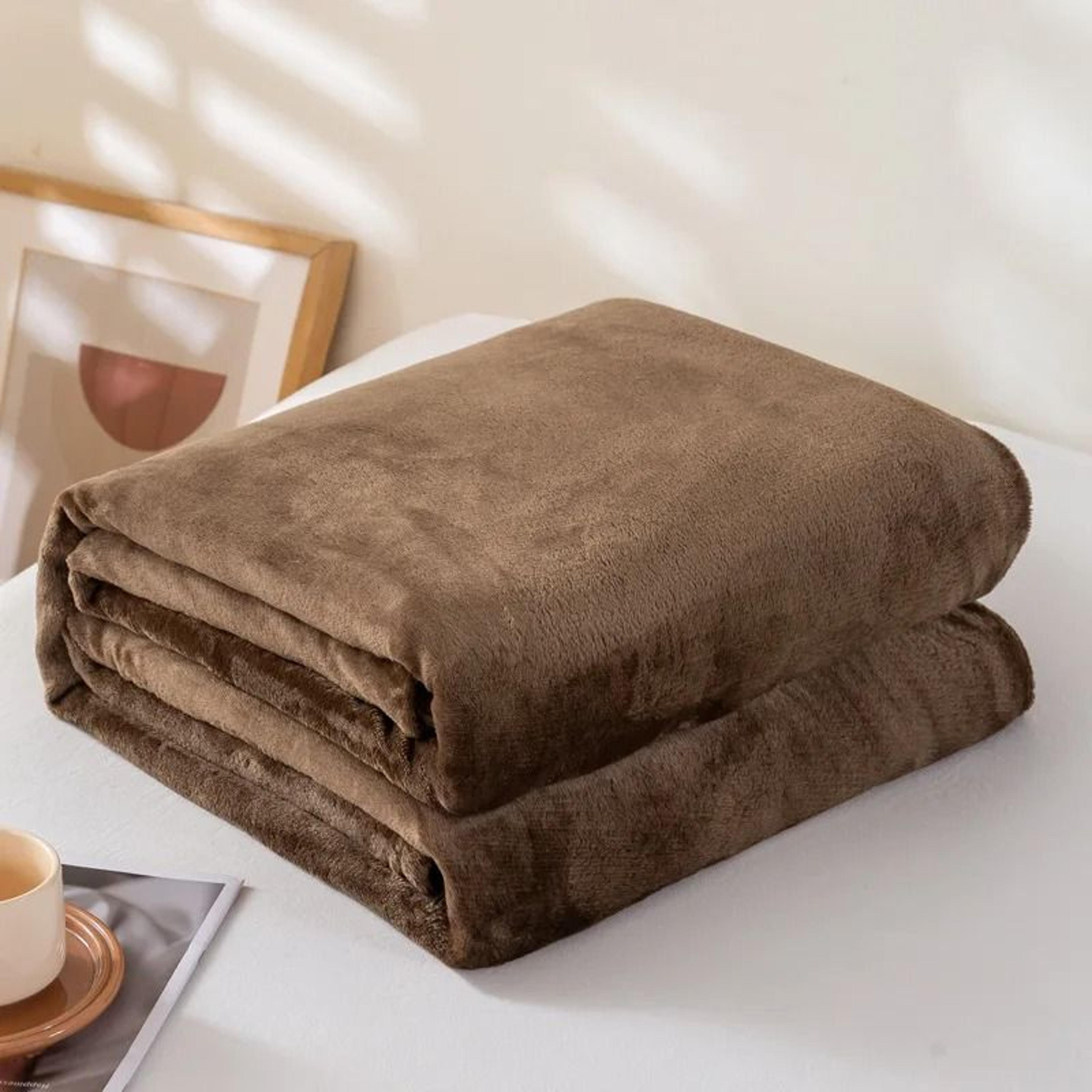 Coral Fleece Flannel Blanket Soft Warm Solid Color Bed Throw 4