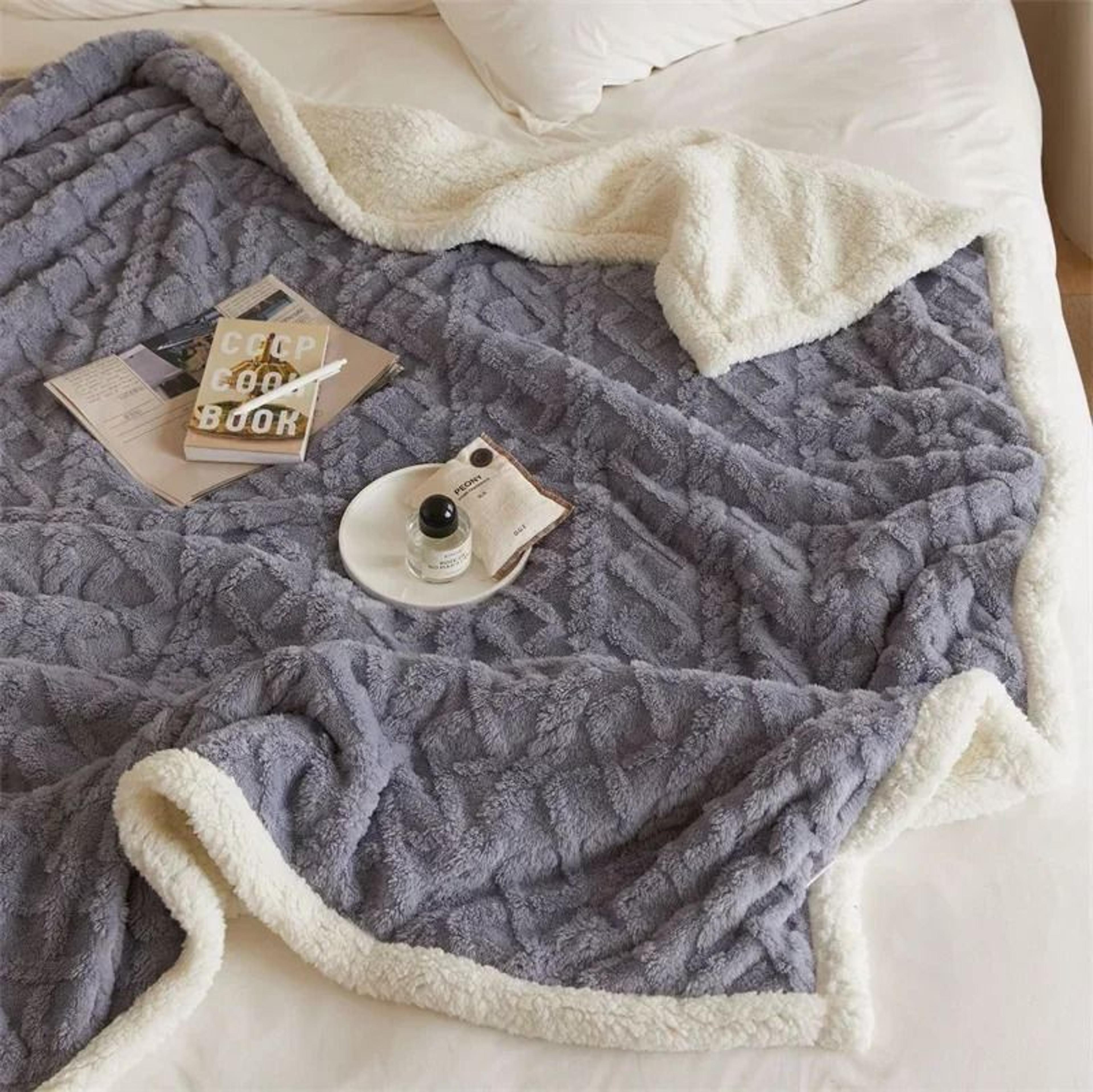 Soft Plaid Winter Fleece Blanket Warm Plush Sofa Bed Throw 11