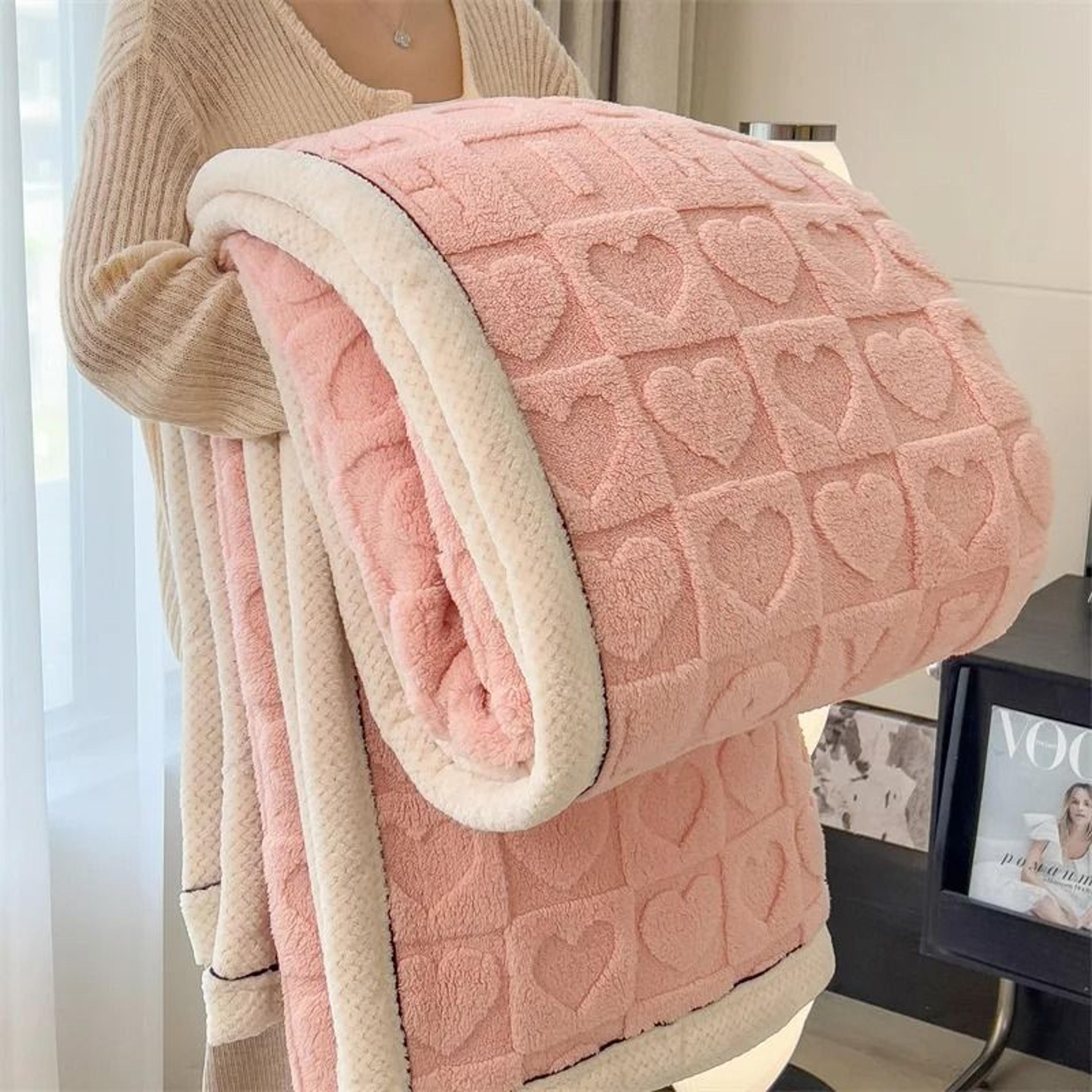 Taffeta Velvet Carved Blanket Thick DoubleSided Plush Throw 7