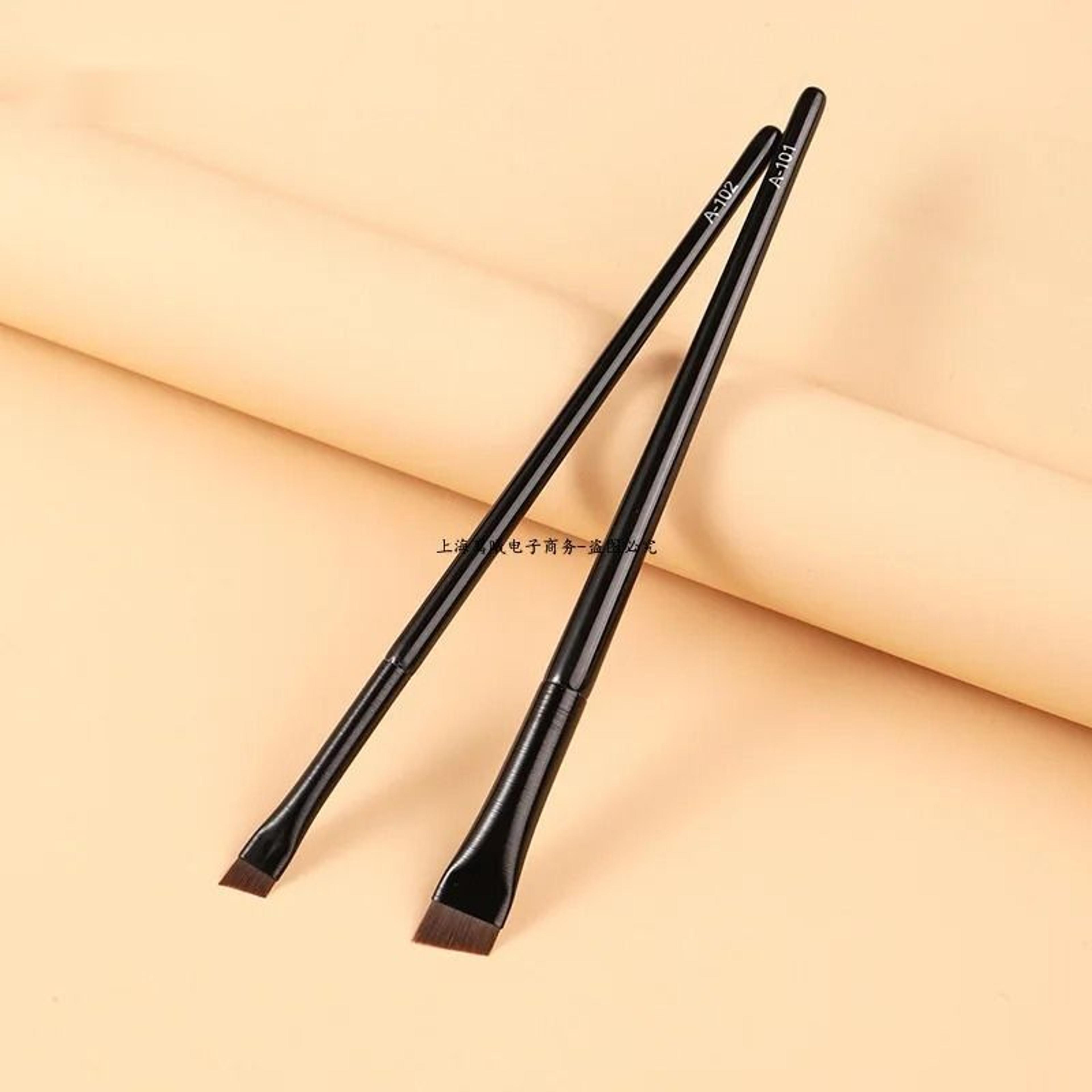 2 pc angled eyebrow brush set precision brow contour eyeliner brushes