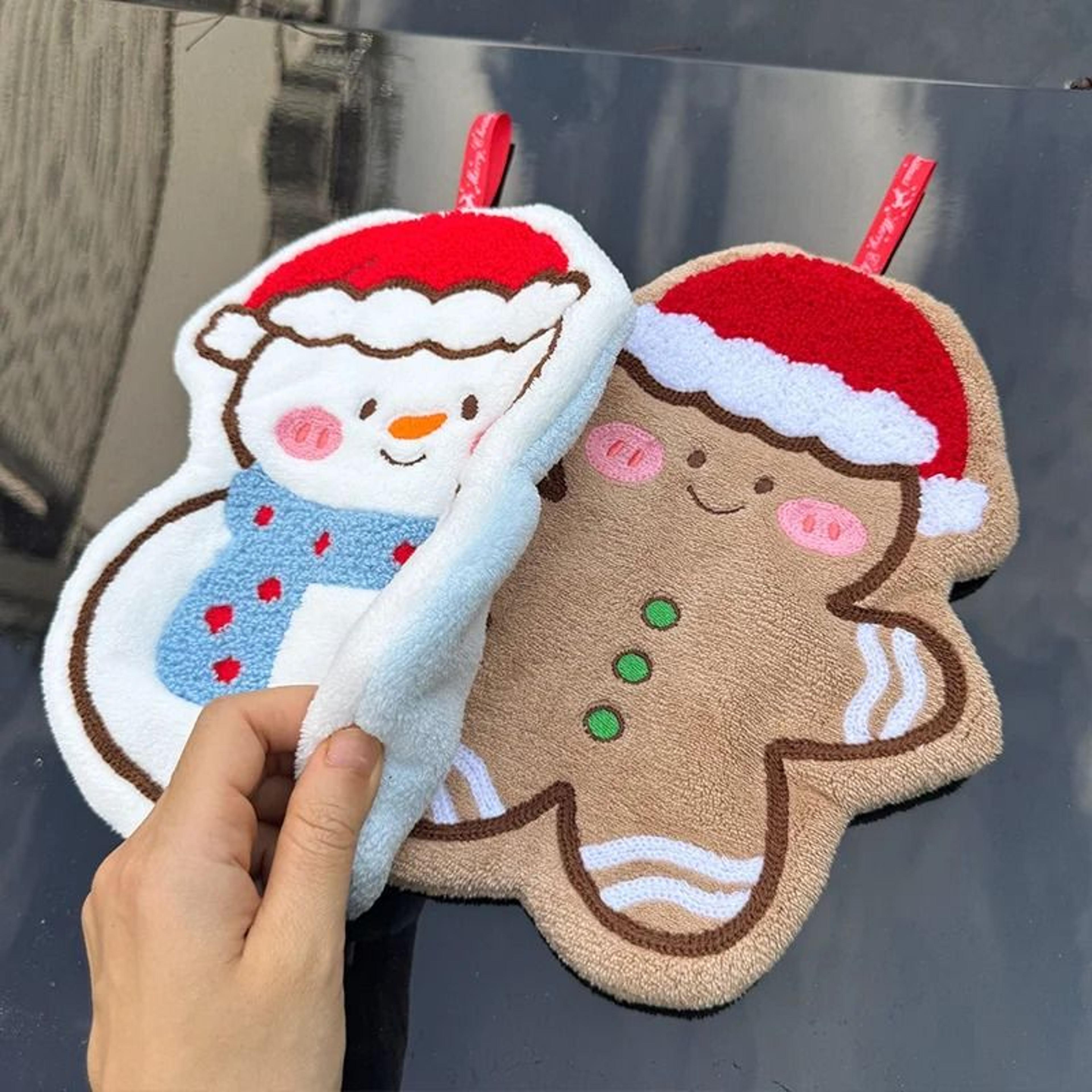 Cute Christmas Coral Fleece Hand Towel With Gingerbread And Snowman Designs 12