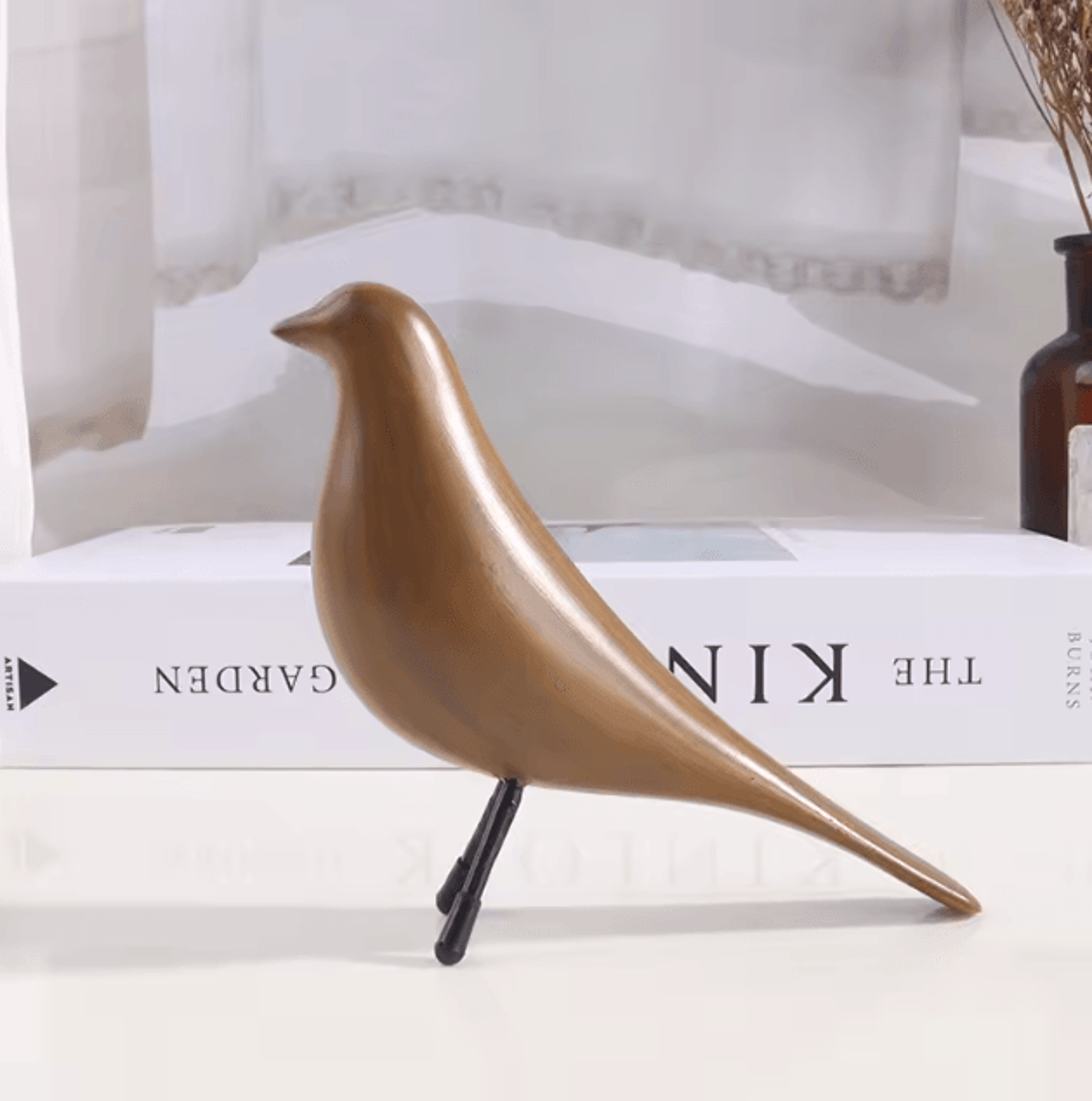 Nordic Minimalist Bird Sculpture  Elegant Resin Figurine For Modern Home Decor 2