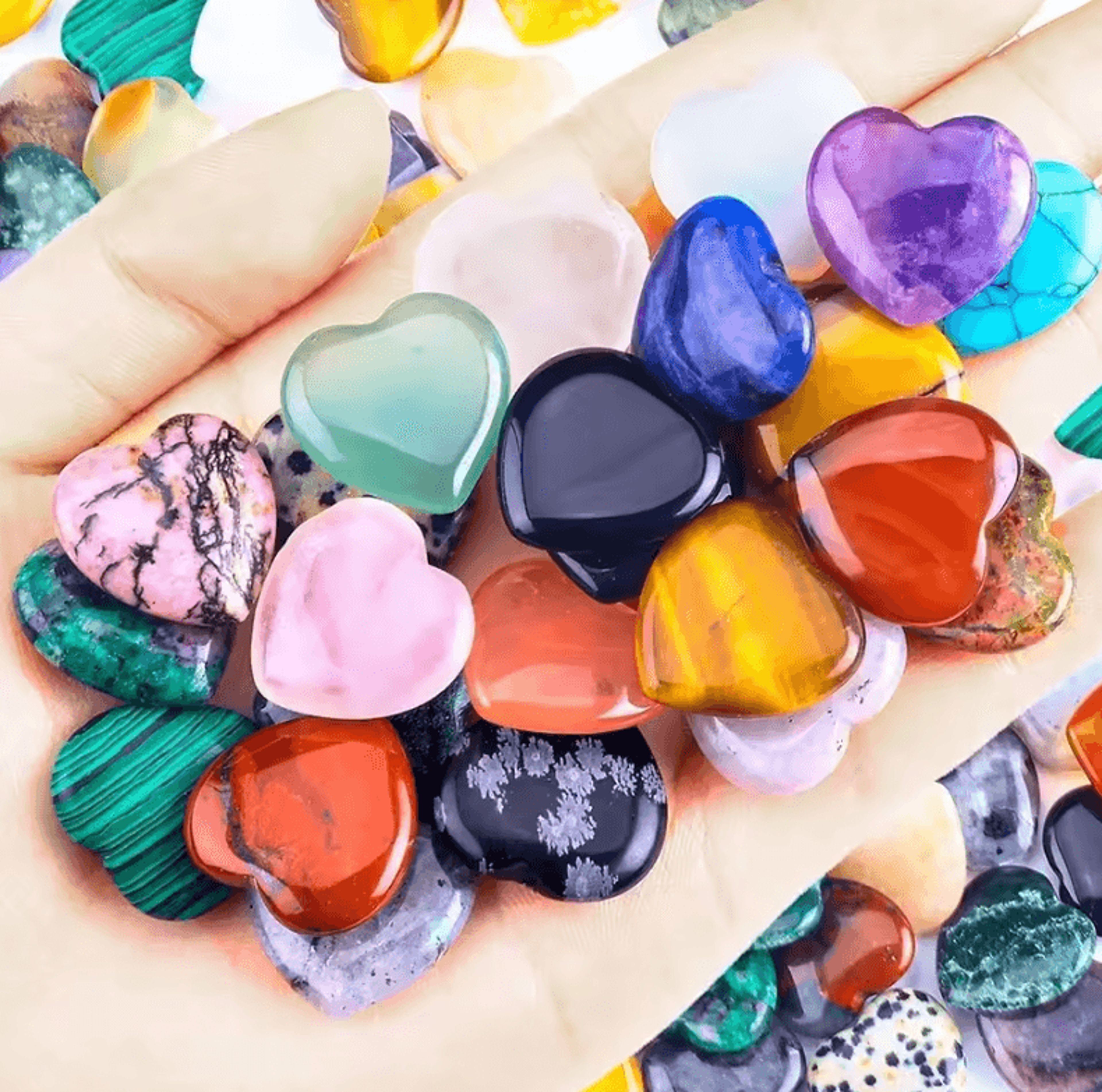 HeartShaped Natural Crystal Stones For Crafts  Home Decor 1
