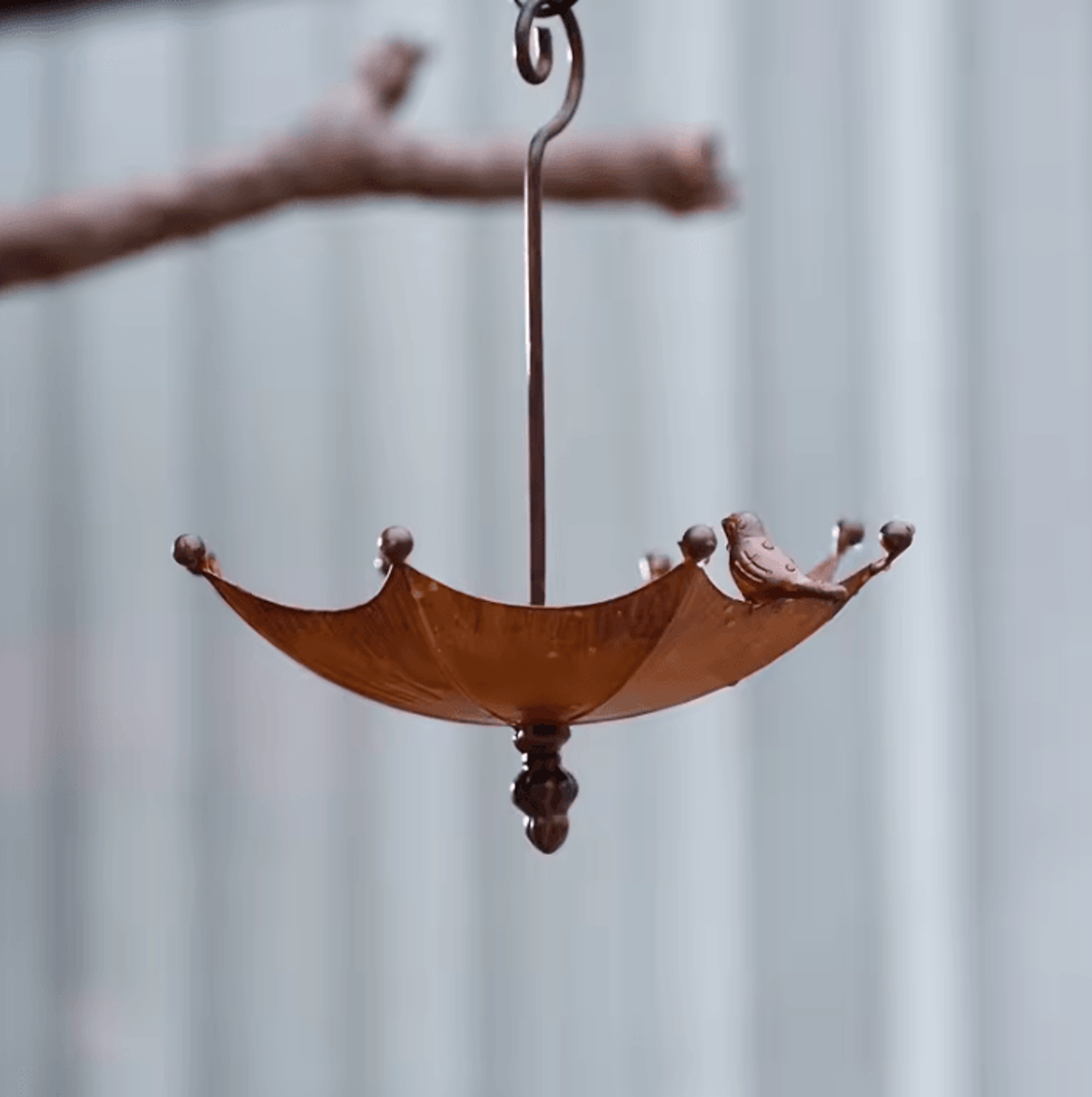 Umbrella Hanging Bird Feeder  Bird Bath Outdoor Garden Decor 3