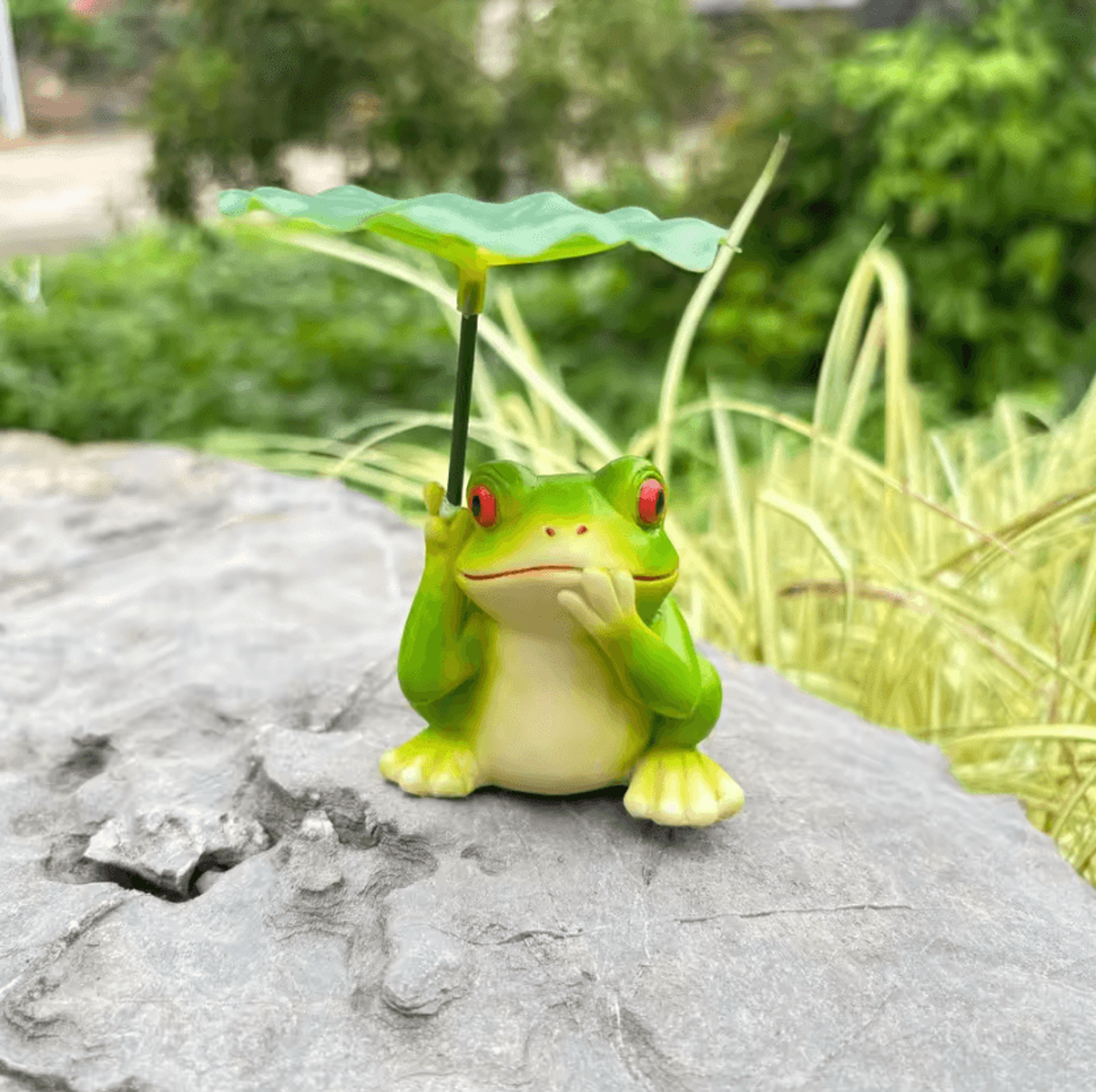Cute Resin Animal Garden Statue With Leaf Umbrella For Outdoor Yard Decor 6