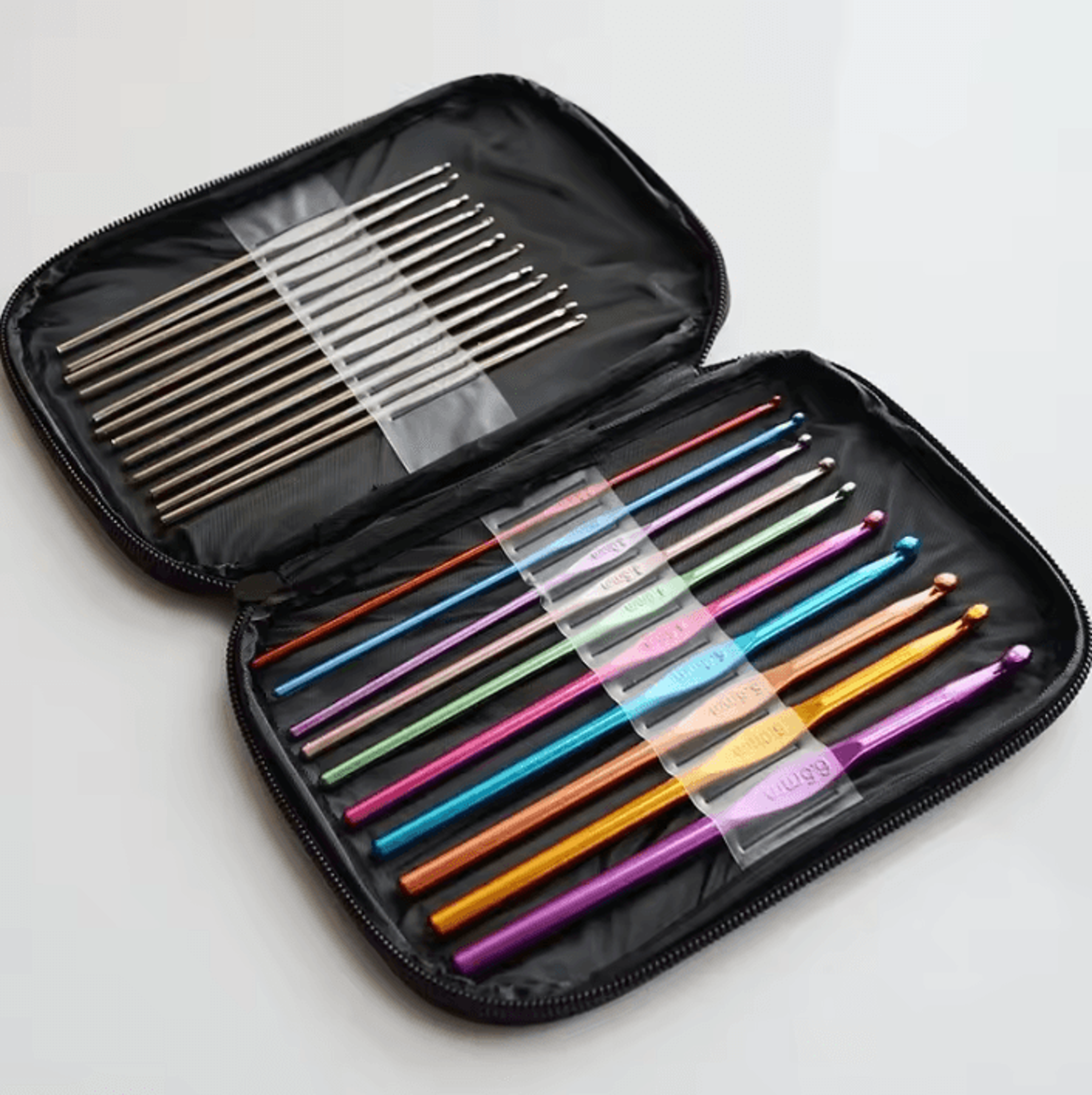 22-piece aluminum crochet hook set with case - 2-8mm knitting and yarn craft kit