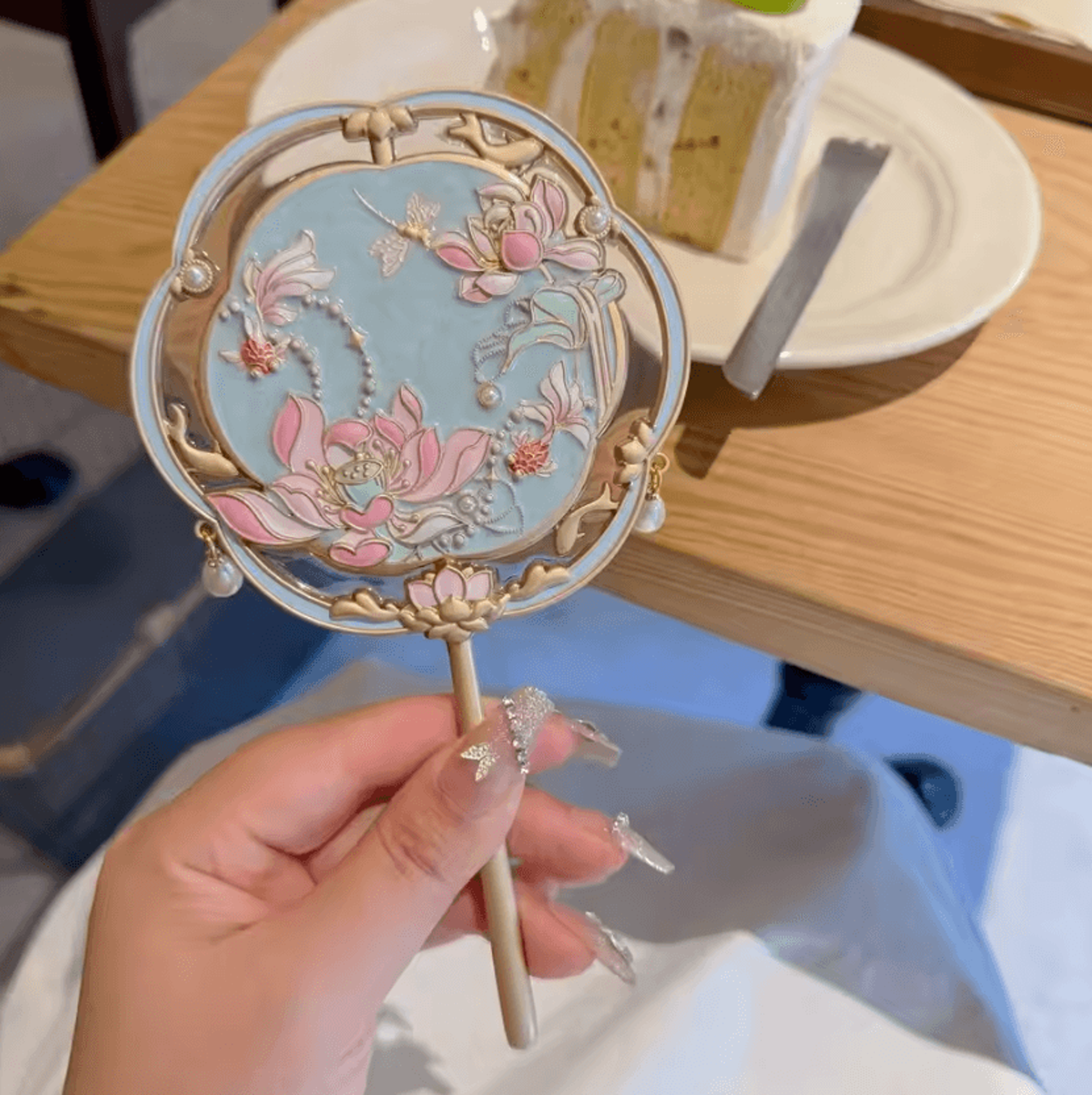Water Hibiscus Vintage Handheld Makeup Mirror 2