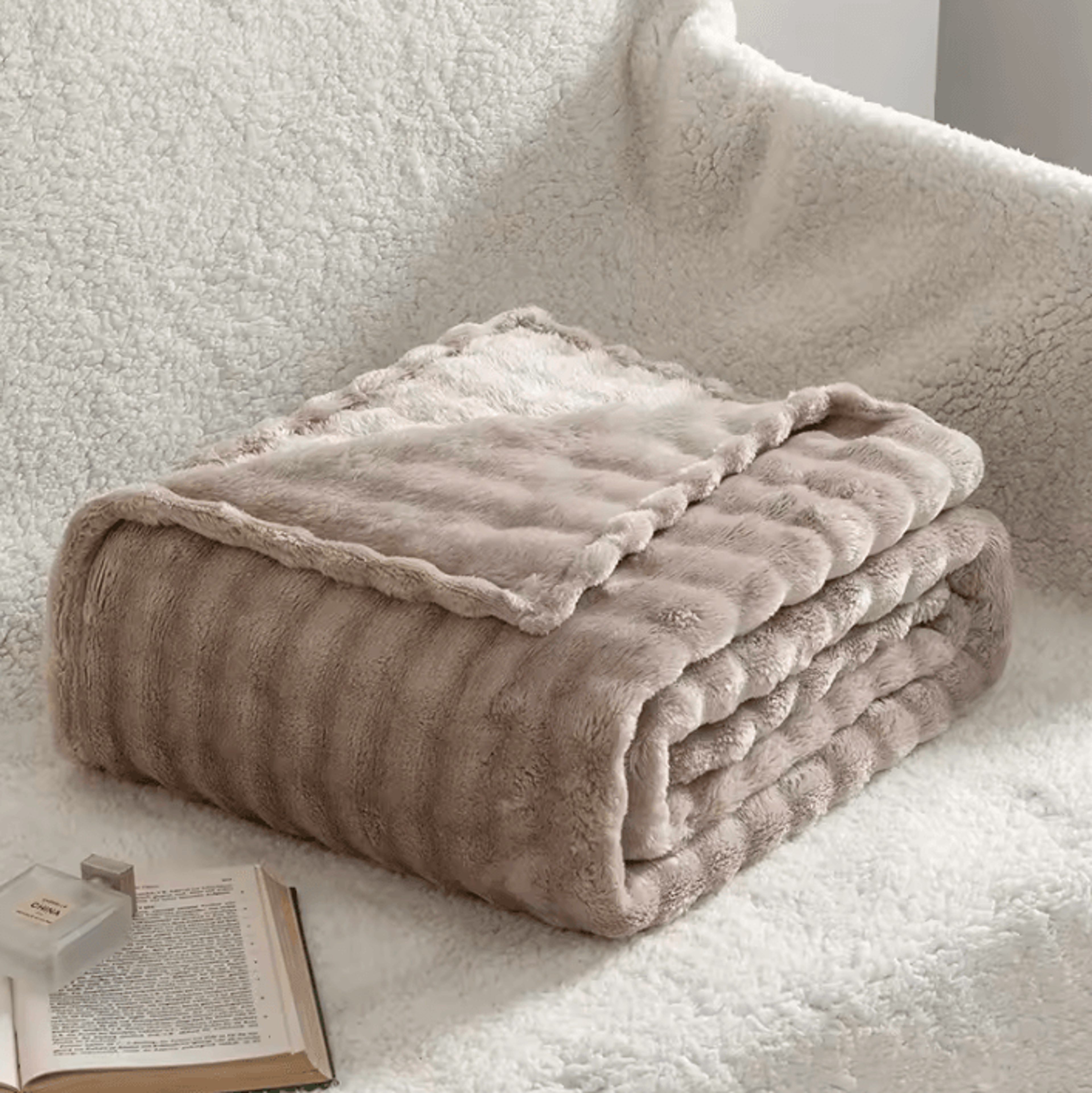 Sage Green Fleece Bubble Throw Blanket 7