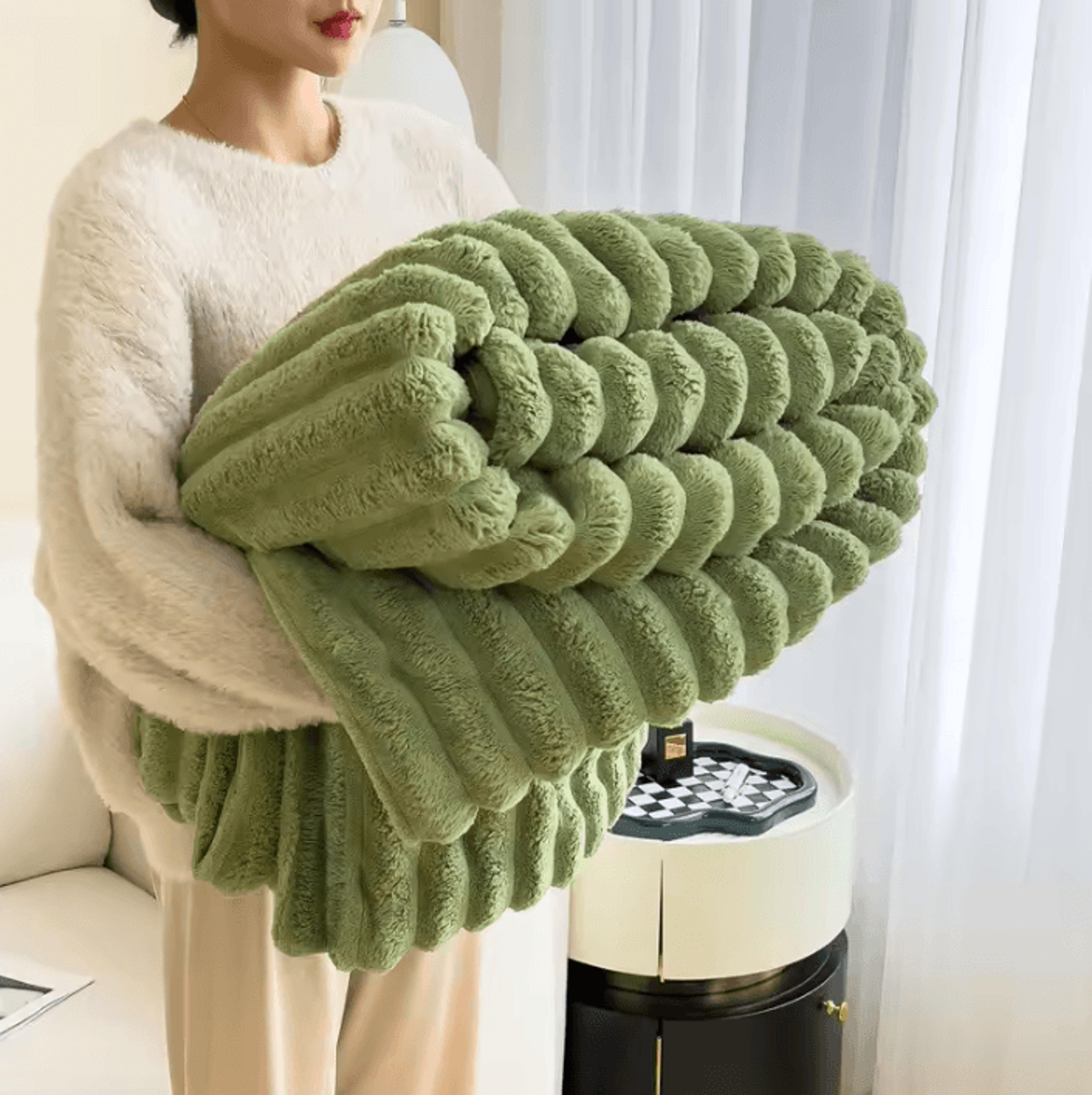 Faux Rabbit Fur Plush Nap Blanket 4