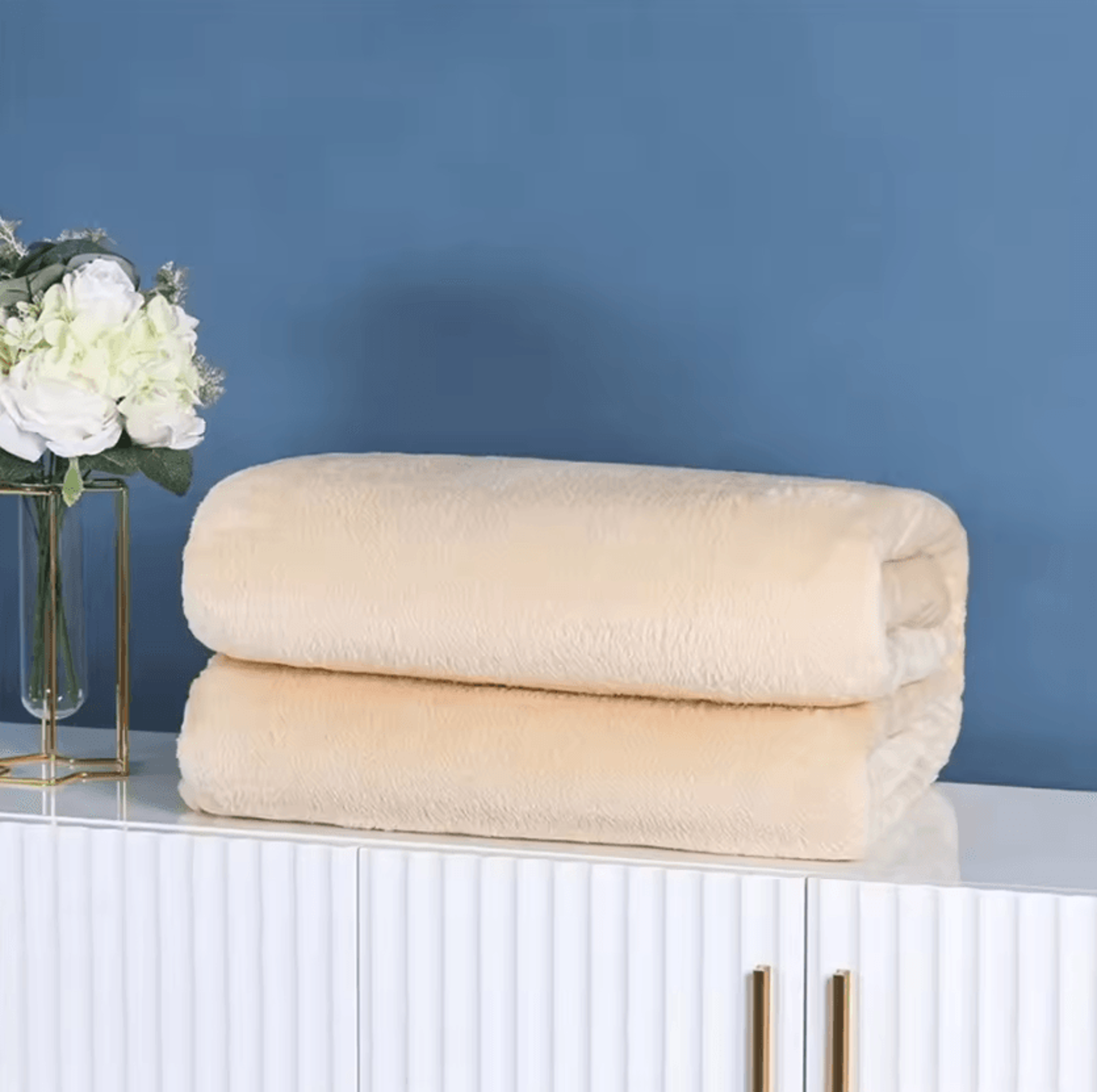 Solid Color Coral Fleece Office Nap Blanket 11