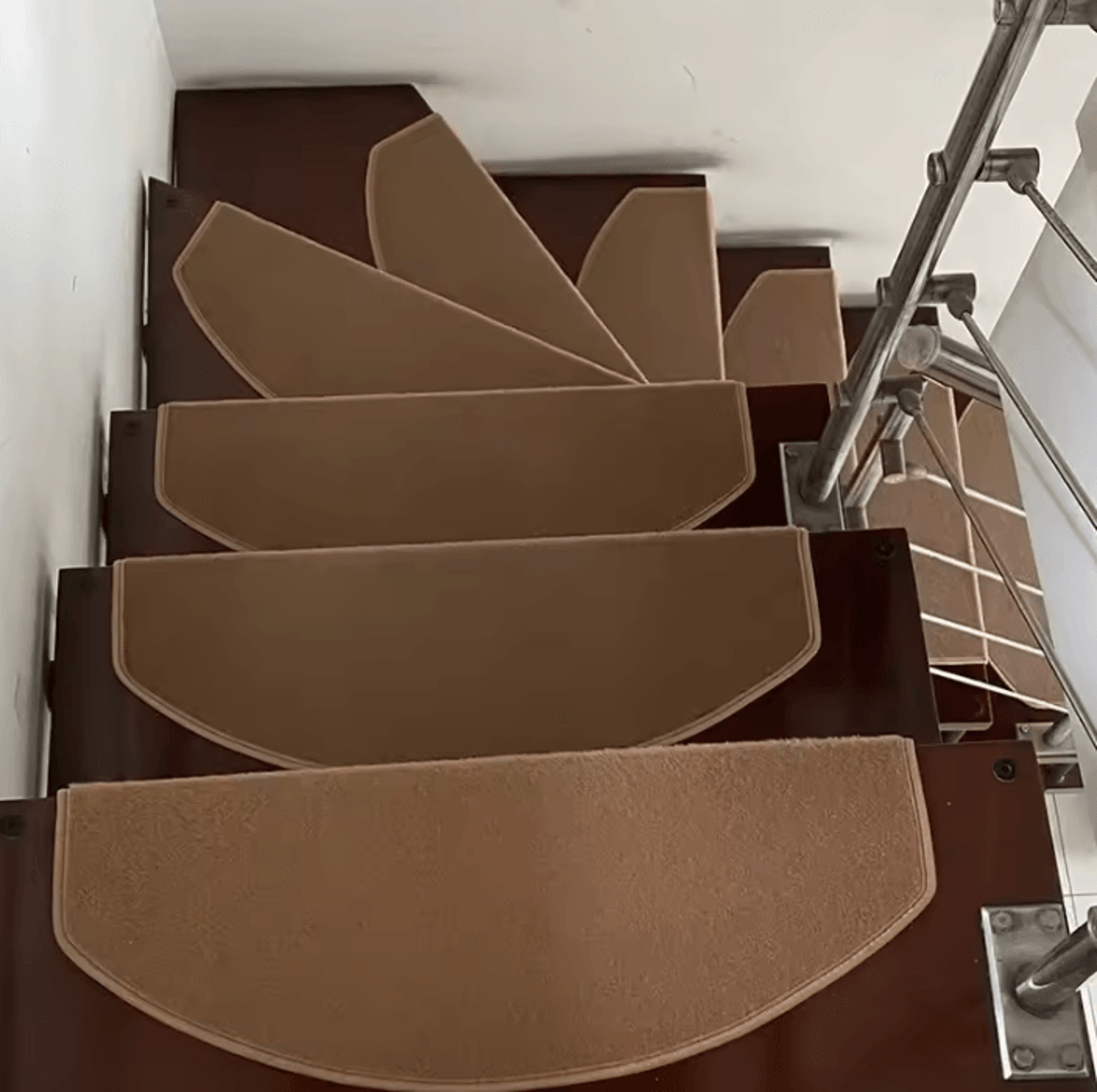 self adhesive anti slip stair carpet pads 65 x 24cm