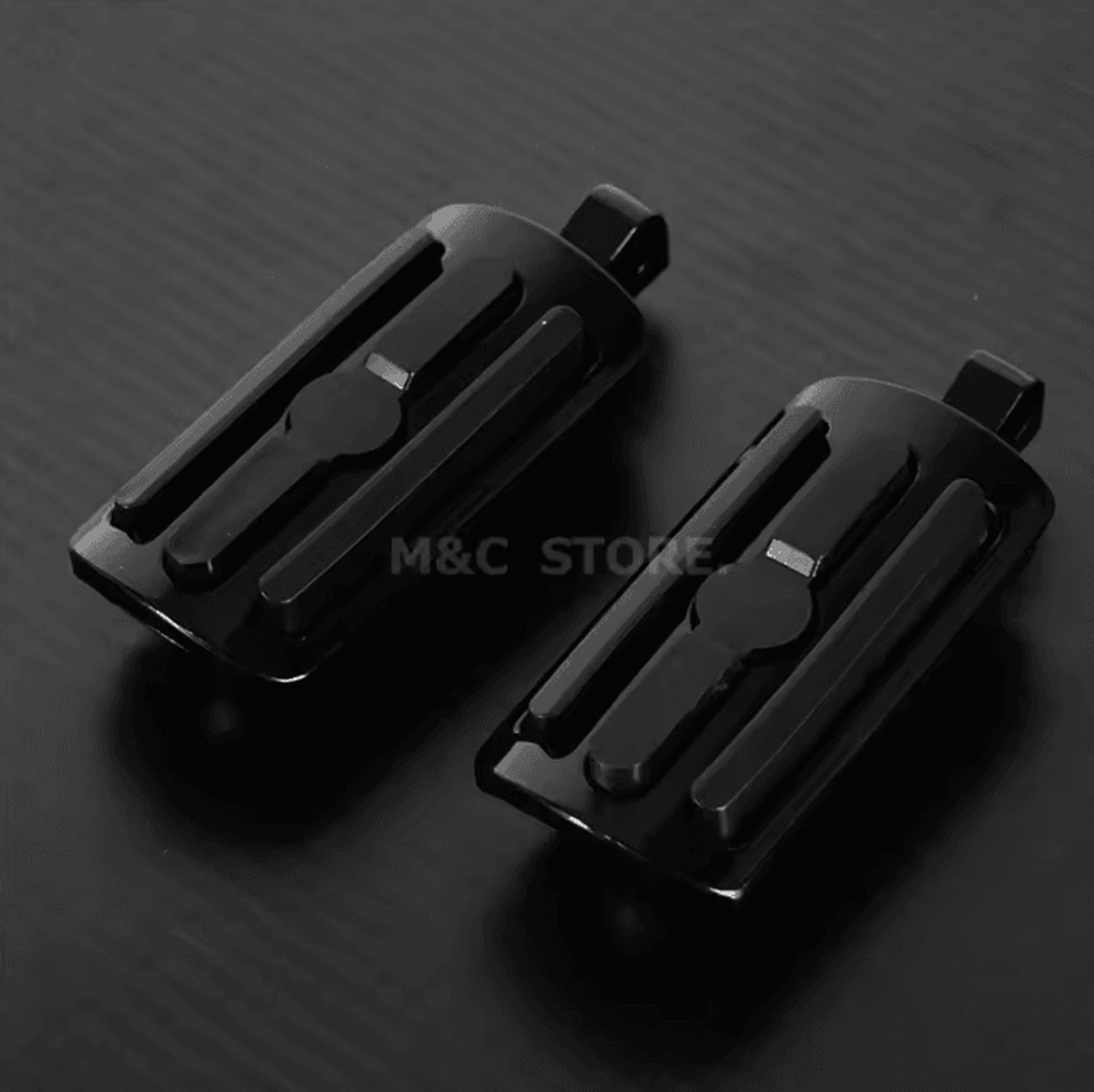 Comfort Grip Male Mount Footpegs For Harley Touring Dyna Sportster 1
