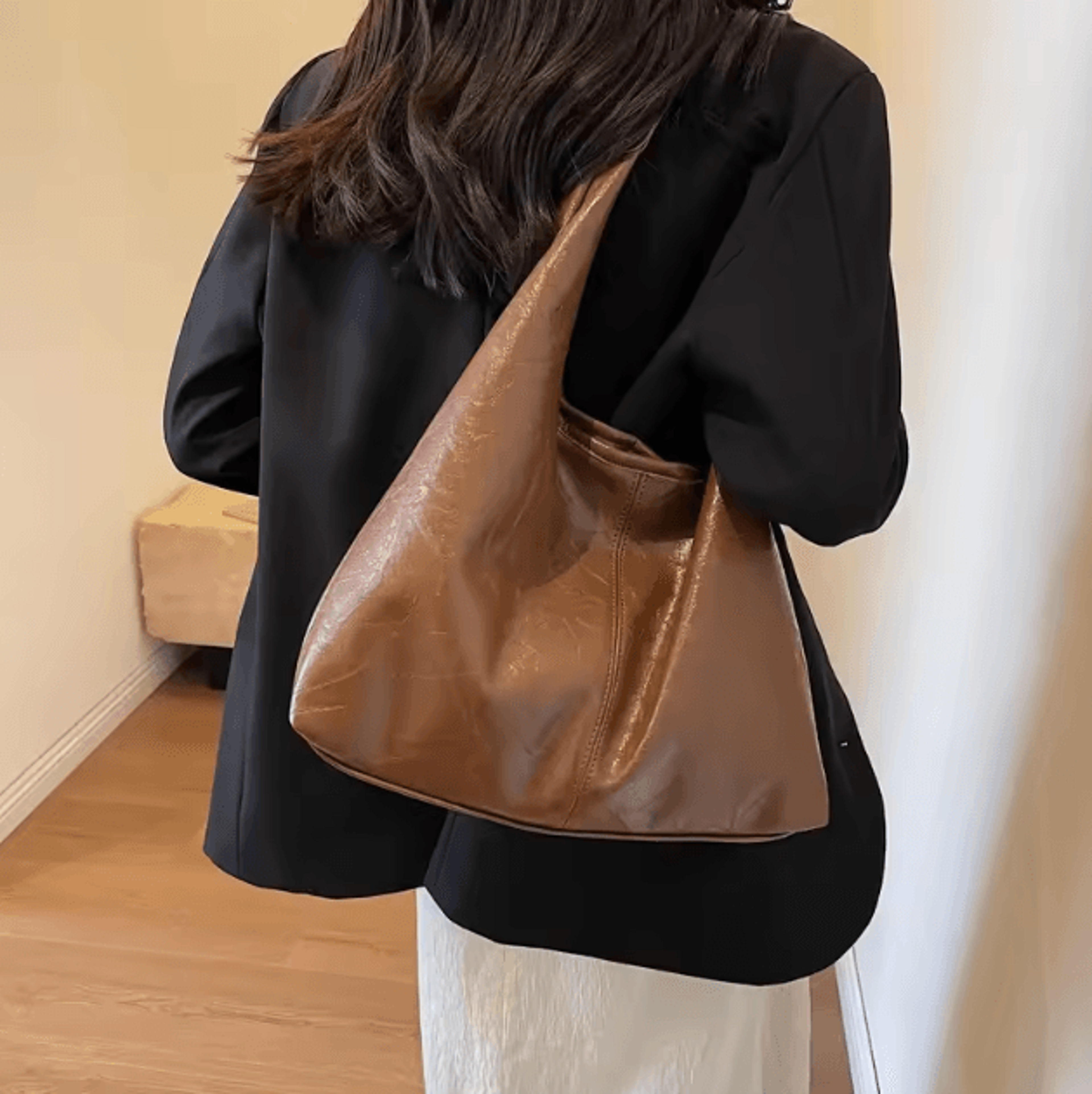 Autumn And Winter Vintage Suede Shoulder Bag Large Capacity Casual Commuter Handbag For Women 12
