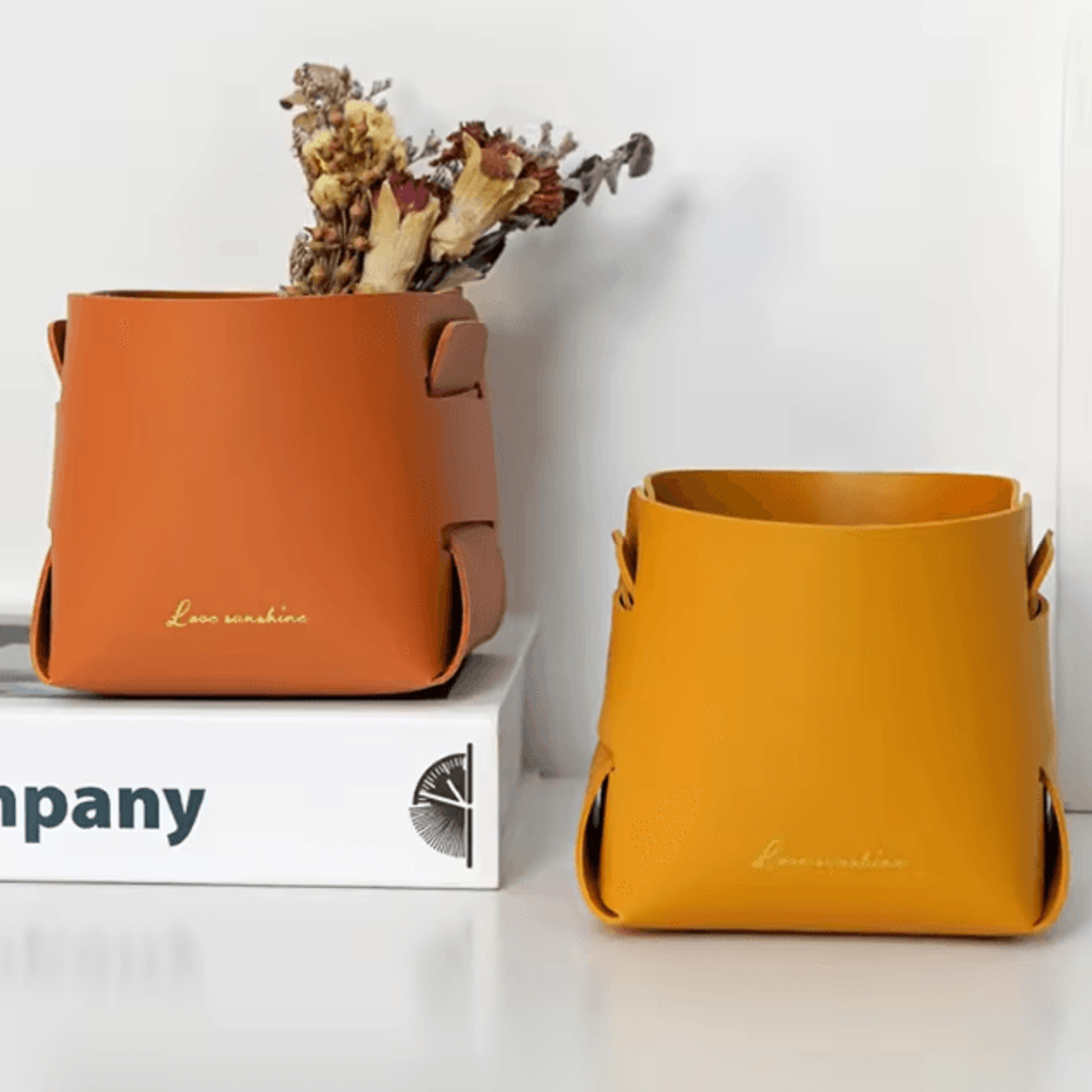 Foldable PU Leather Desktop Storage Tray Nordic Leather Key Organizer Tray For Desk Entryway Makeup 2