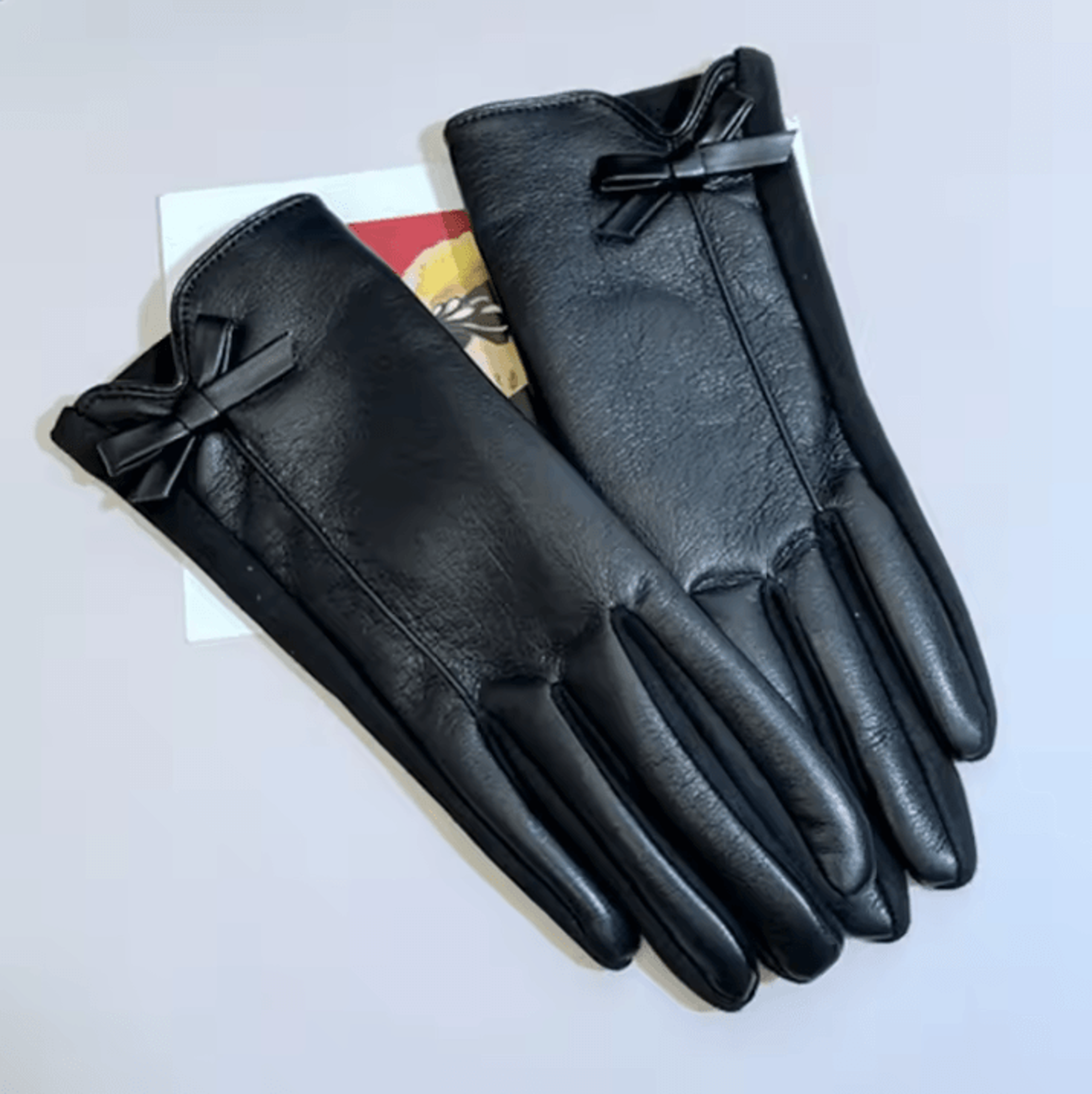 Womens Winter PU Leather Touchscreen Gloves  Warm Driving Gloves With Elegant Bow 1