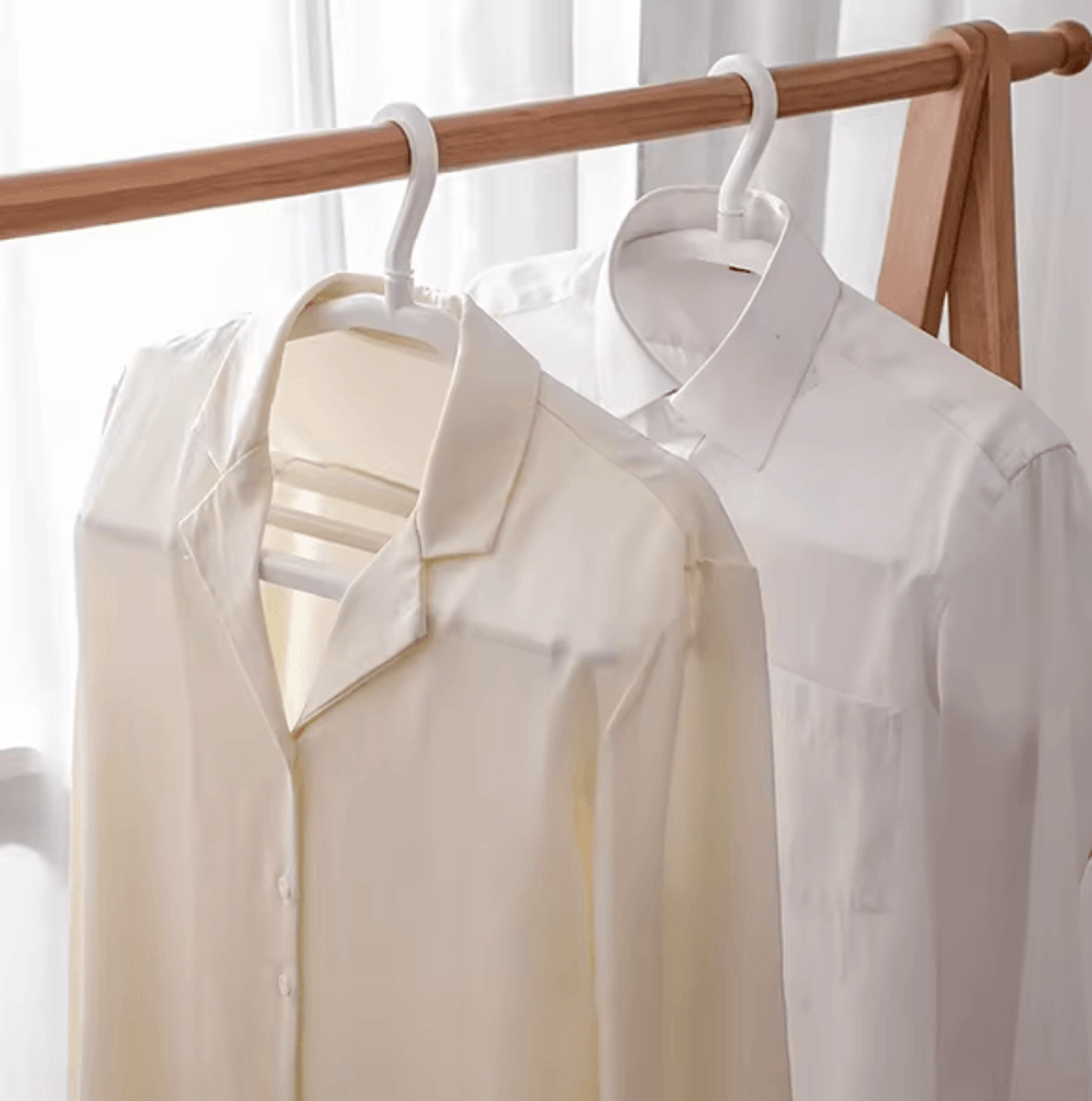 Scalable Space Saving Clothes Hanger With Clips  Adjustable MultiLayer Closet Organizer 1