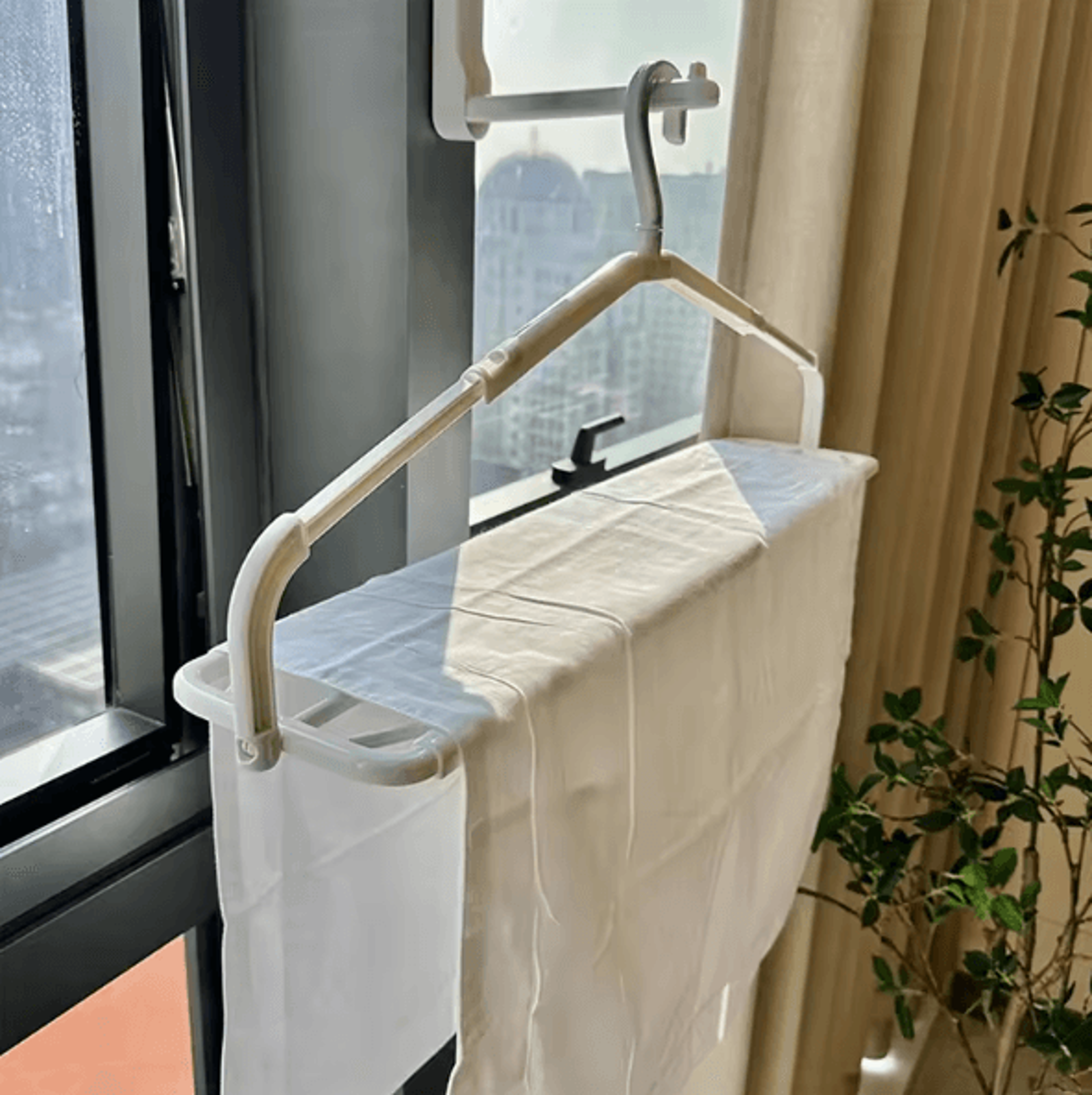 Scalable Space Saving Clothes Hanger With Clips  Adjustable MultiLayer Closet Organizer 4